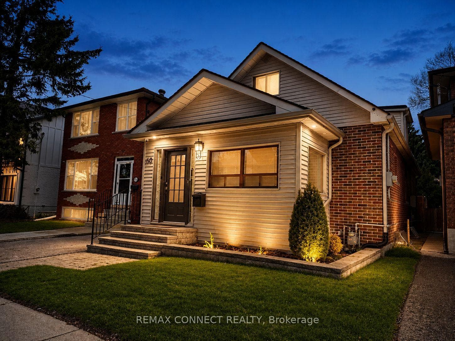 60 Woodbury Road, Liberty Village / Parkdale / South Parkdale, ON M8W 1X7 - Photo 1