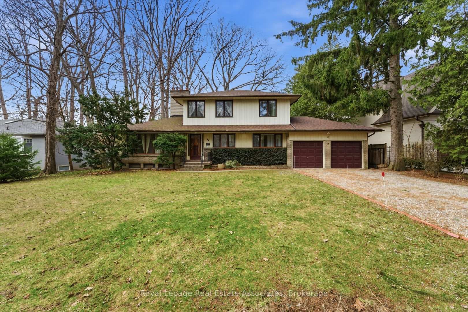 95 Oakes Drive, Mississauga, ON L5G 3M2 - Photo 1