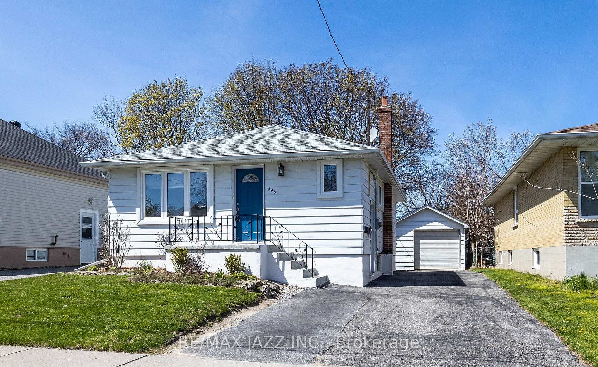 446 Madison Avenue, Oshawa, ON L1J 2P6 - Photo 1