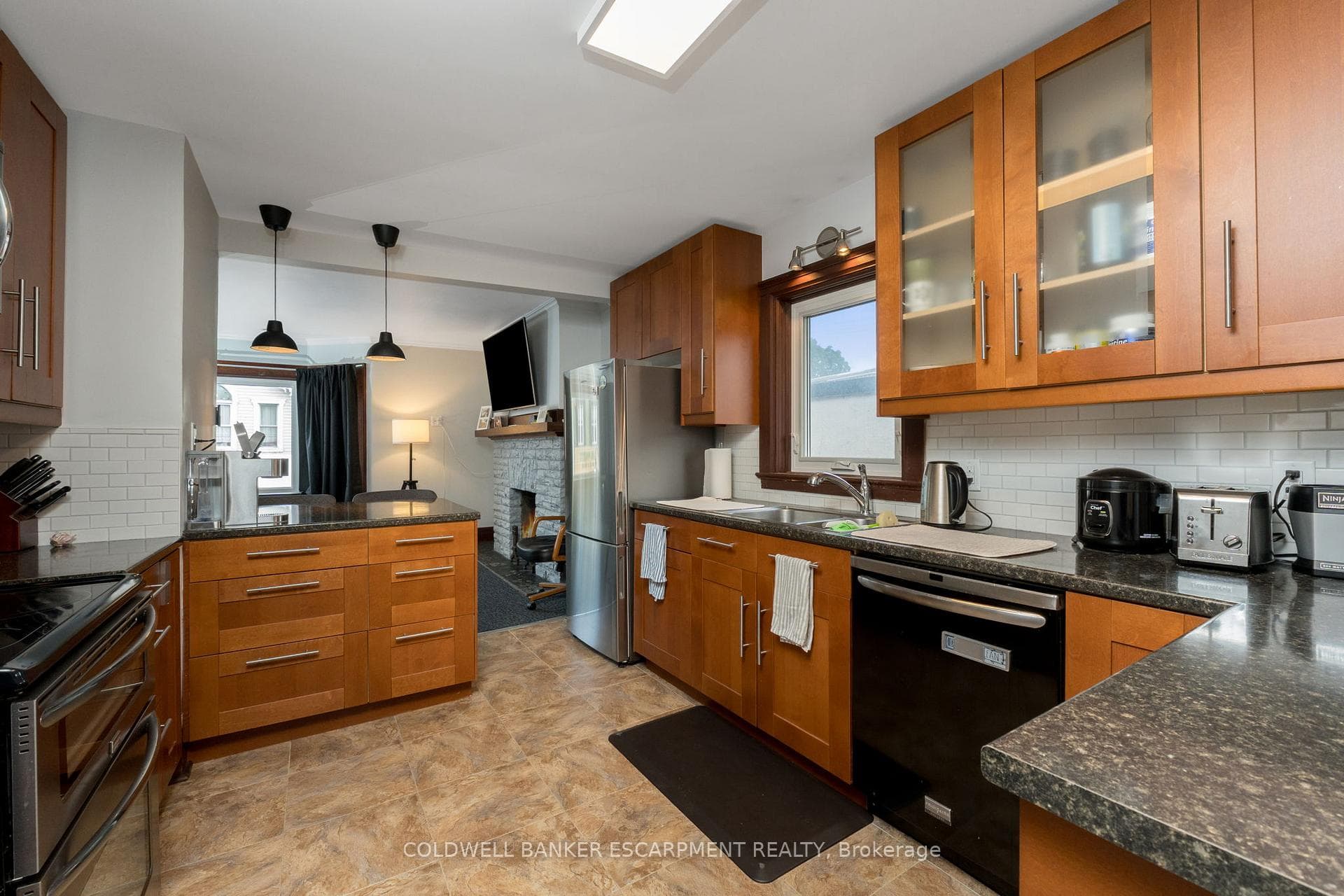 20 Mill Street Unit A, Halton Hills, ON L7J 1G9 - Photo 1