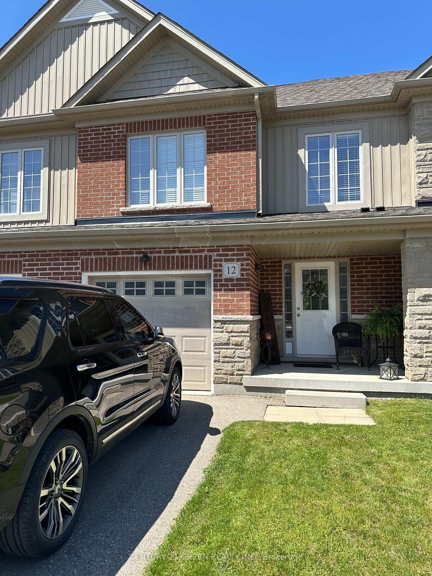 12 Freer Drive, North Dumfries