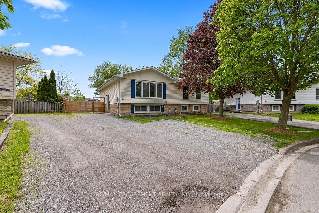 24 TARA Crescent, Thorold, ON L2V 4M1 - Photo 1