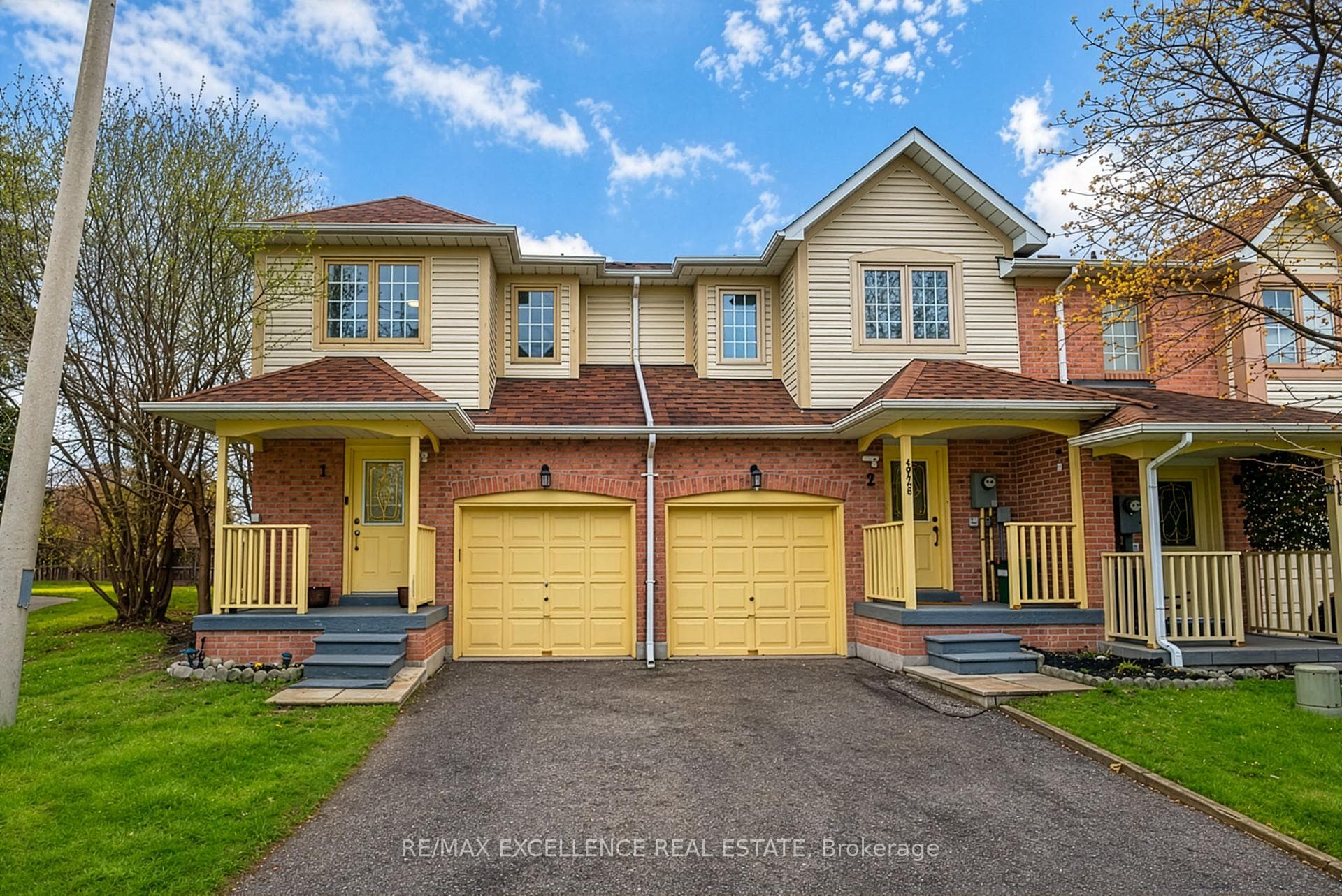 4920 Rathkeale Road Unit 1, Mississauga, ON L5V 2E9 - Photo 1
