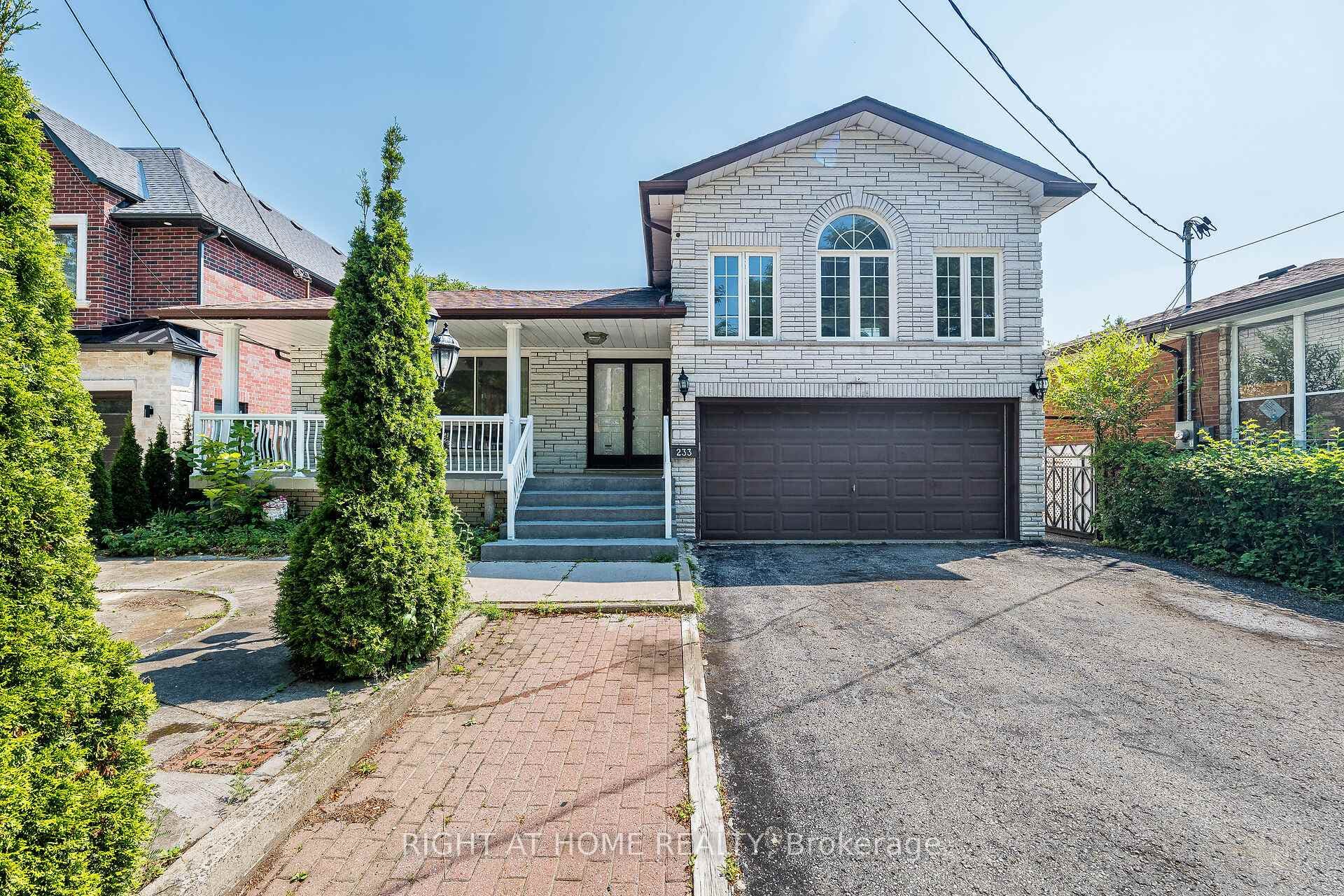 233 Faywood Boulevard, North York (Bathurst Manor / Clanton Park), ON M3H 2Y3 - Photo 1