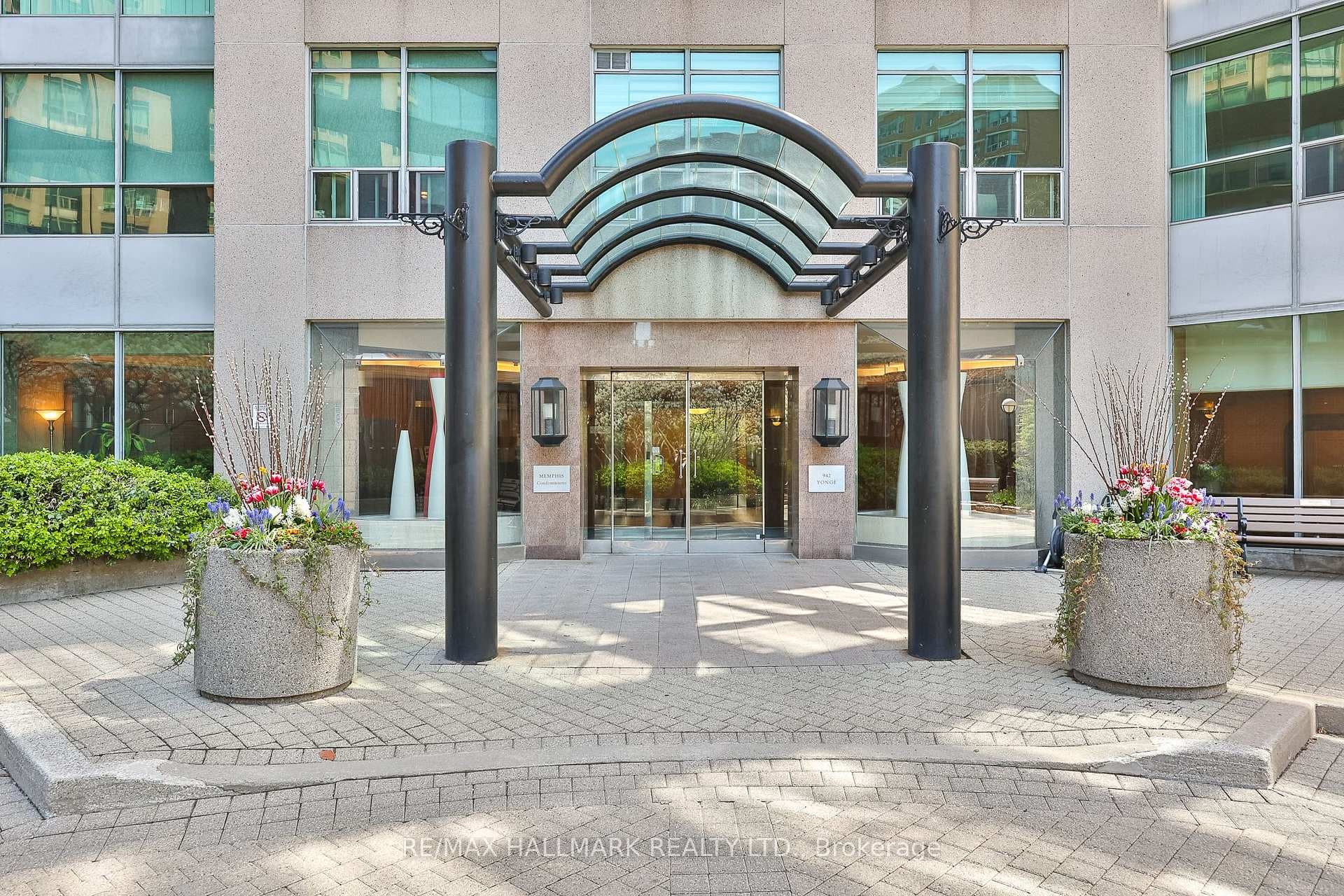 942 Yonge Street Unit 506, Annex / Yorkville / Summerhill, ON M4W 3S8 - Photo 1