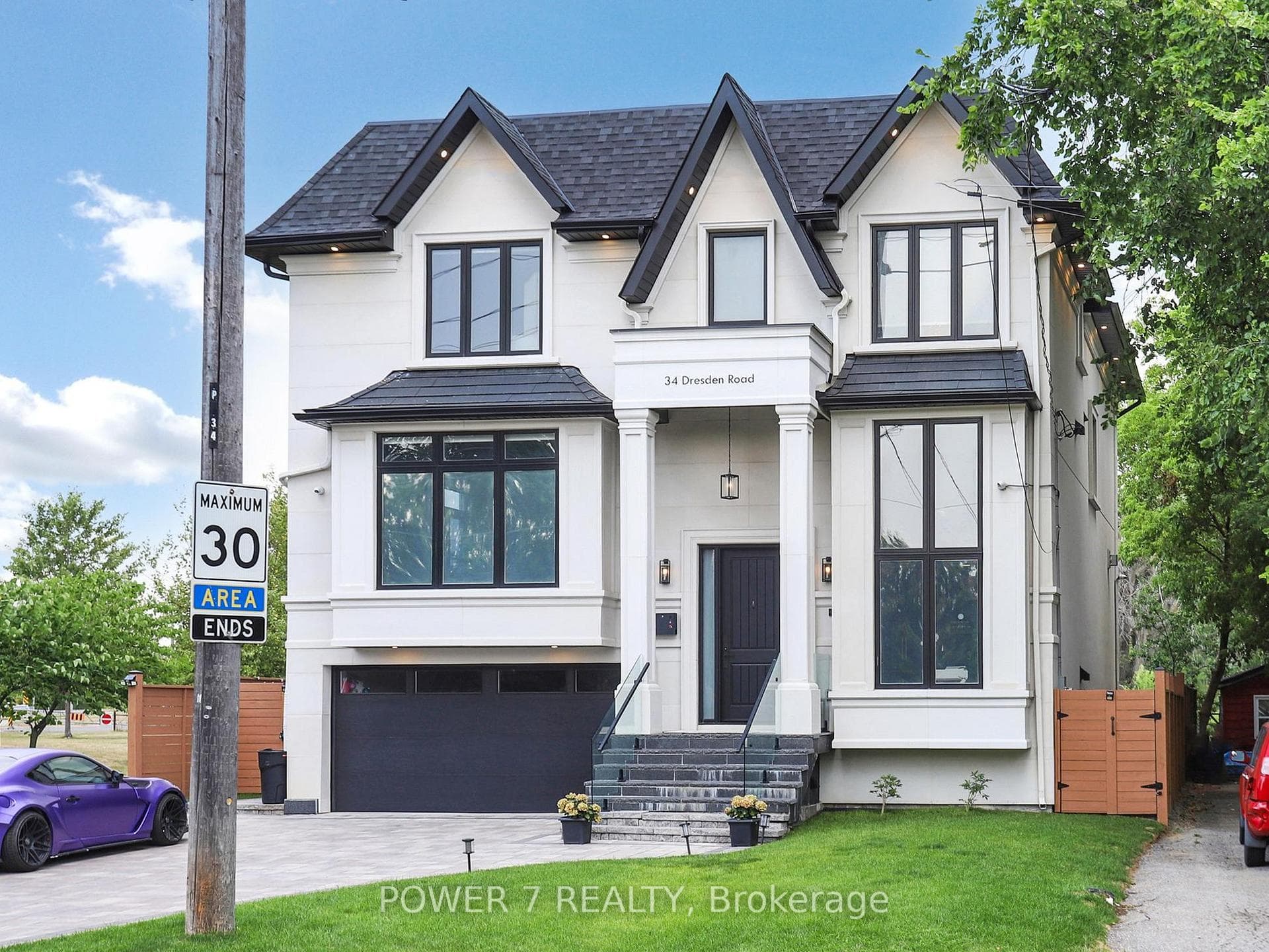 34 Dresden Road, North York (Bathurst Manor / Clanton Park), ON M3H 1W9 - Photo 1