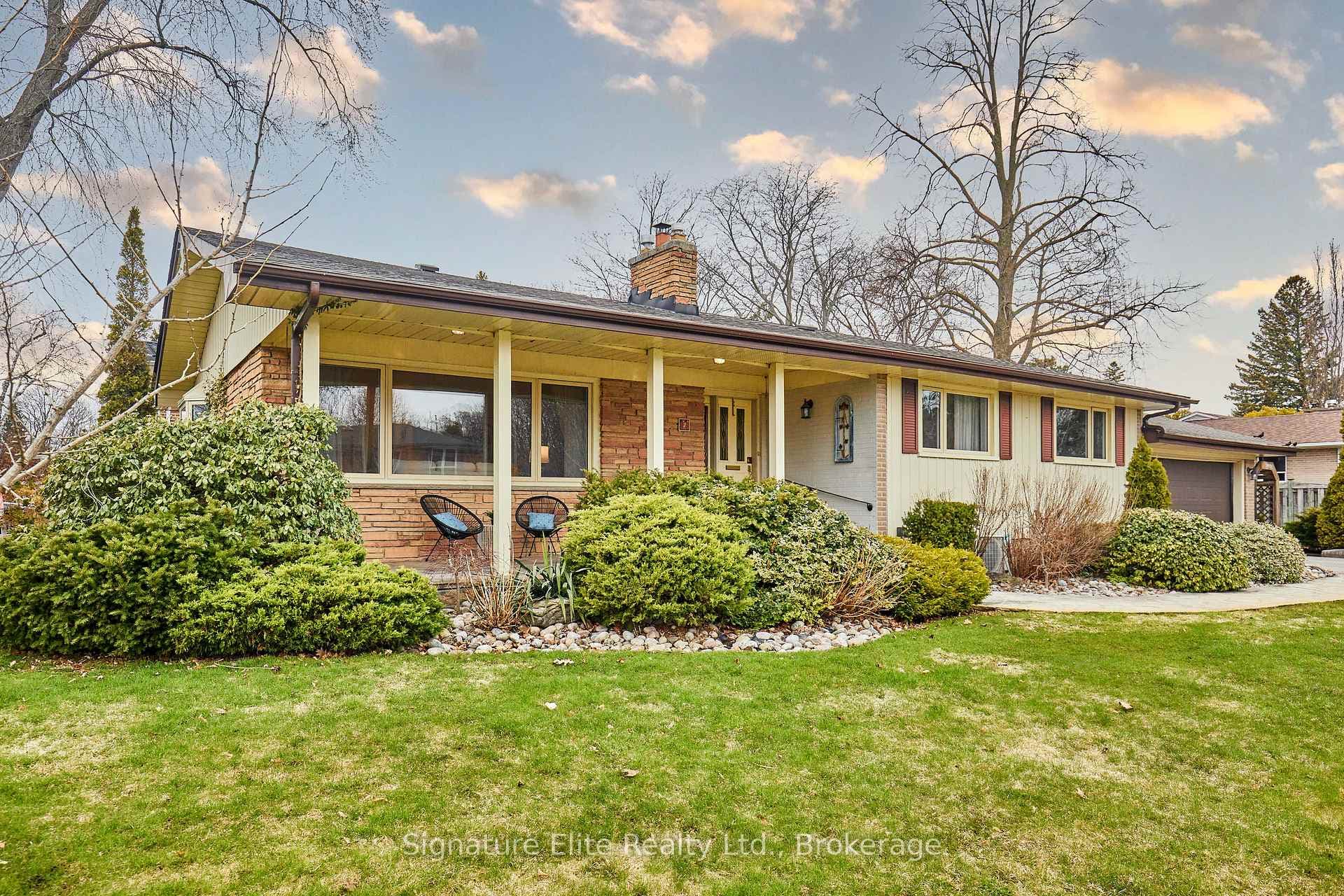 2 Somerdale Square, Scarborough Town Centre, ON M1E 1M8 - Photo 1