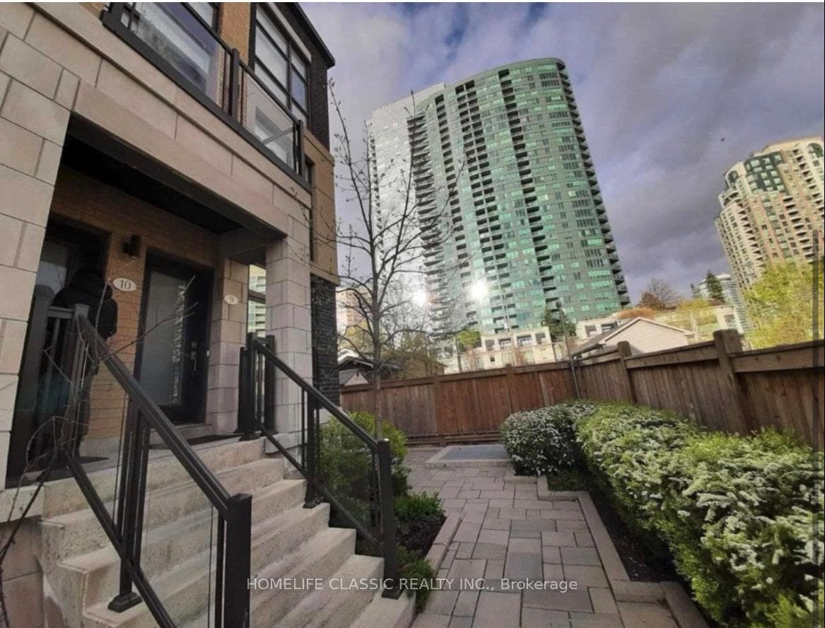 11 Eldora Avenue Unit 9, Toronto C07