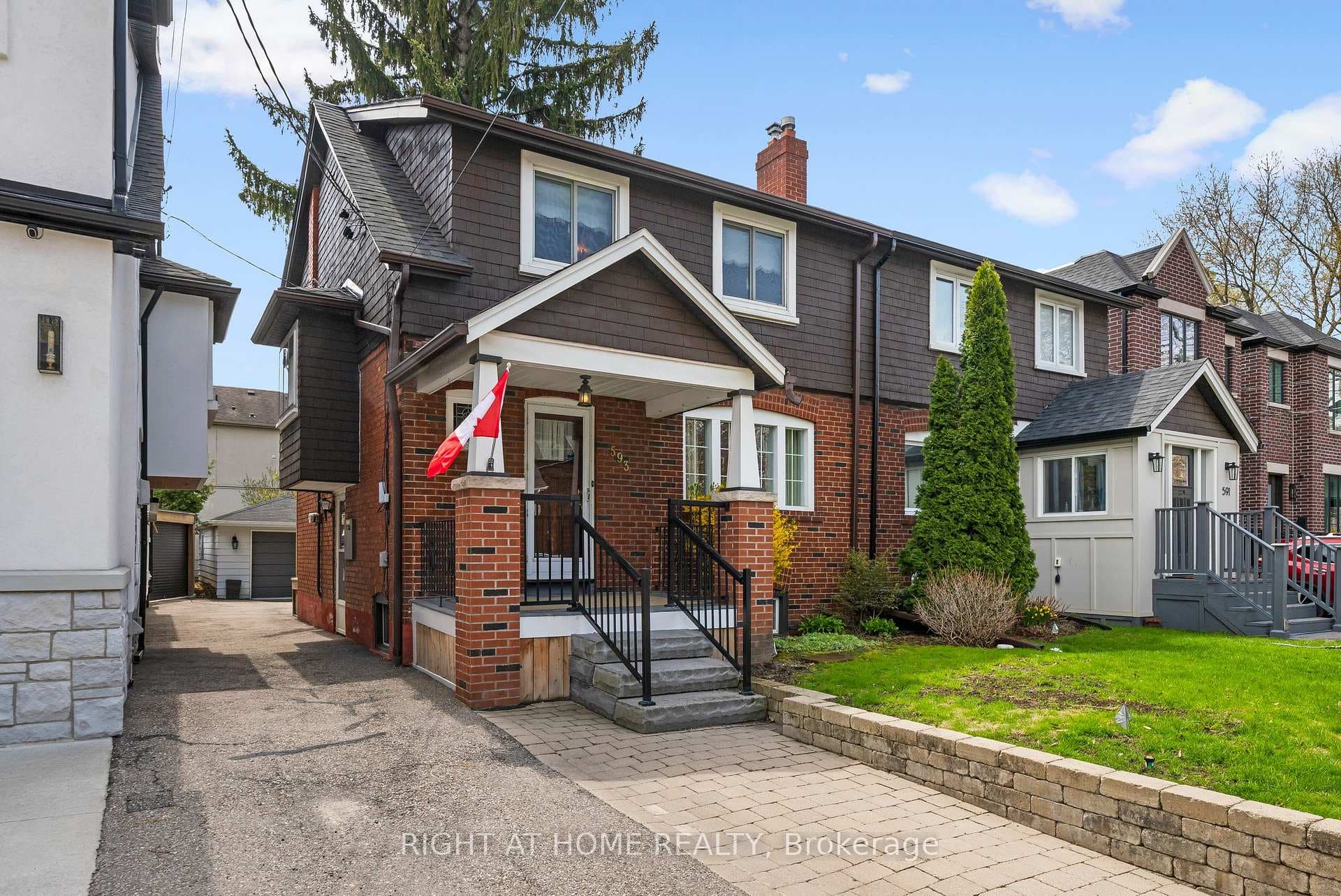 593 Millwood Road, Leaside / Davisville