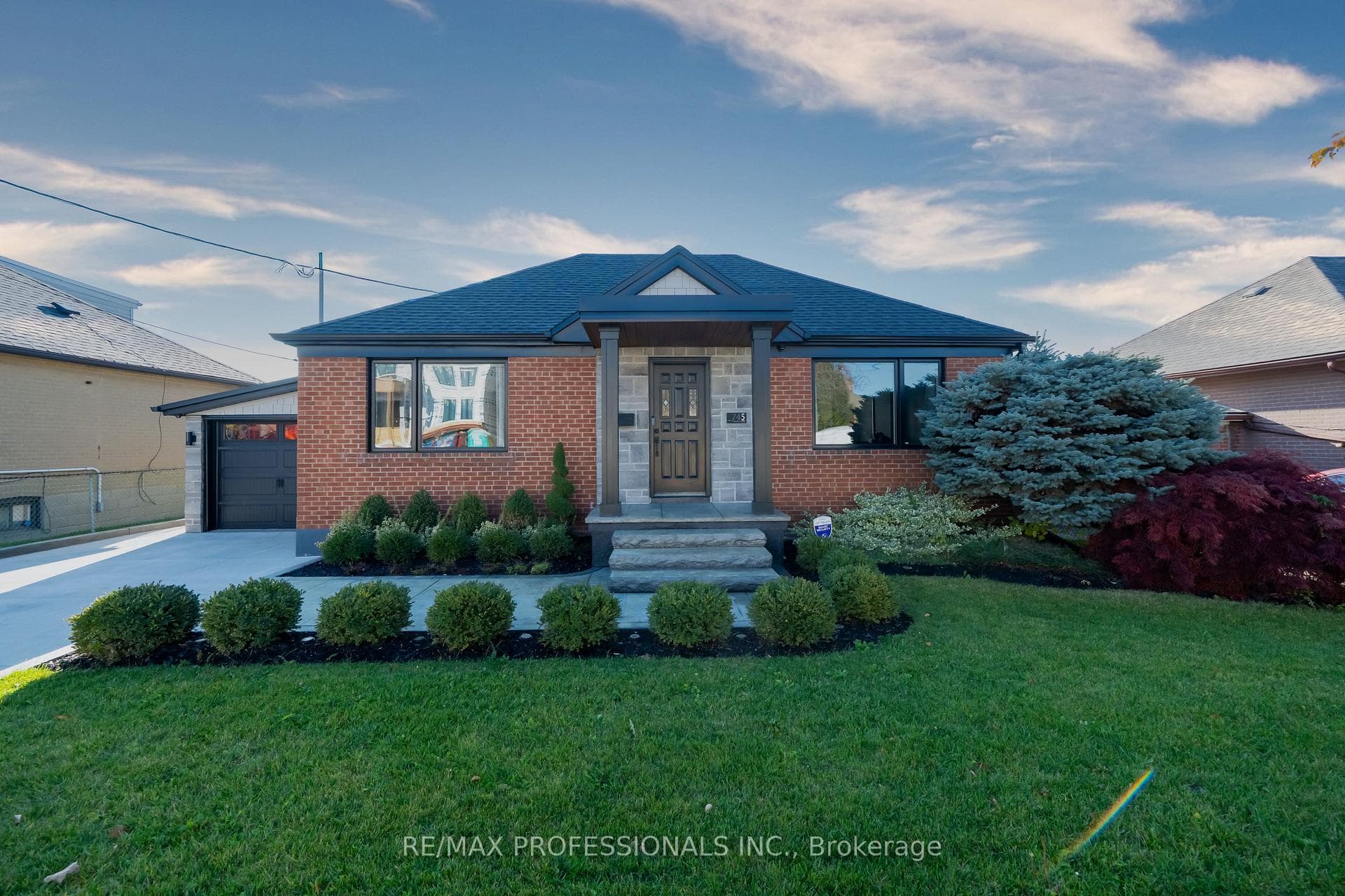 745 Glengrove Avenue, York / Weston, ON M6B 2J7 - Photo 1
