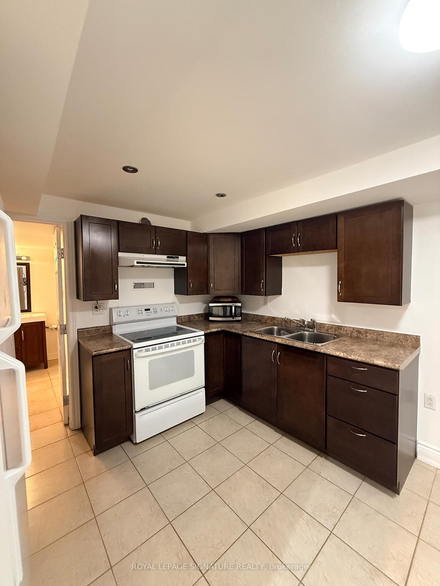6359 Plowmans Heath N/A Unit Basement, Mississauga, ON L5N 3W1 - Photo 1