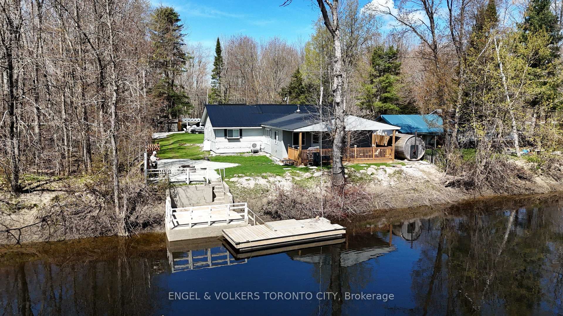7229 Davy Drive, Ramara