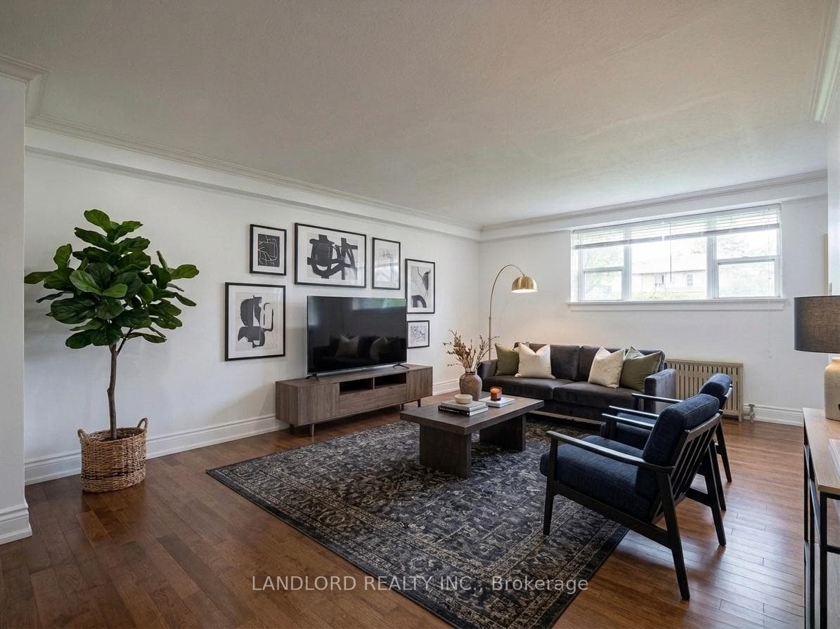 92 Trethewey Drive Unit 2, Toronto W04