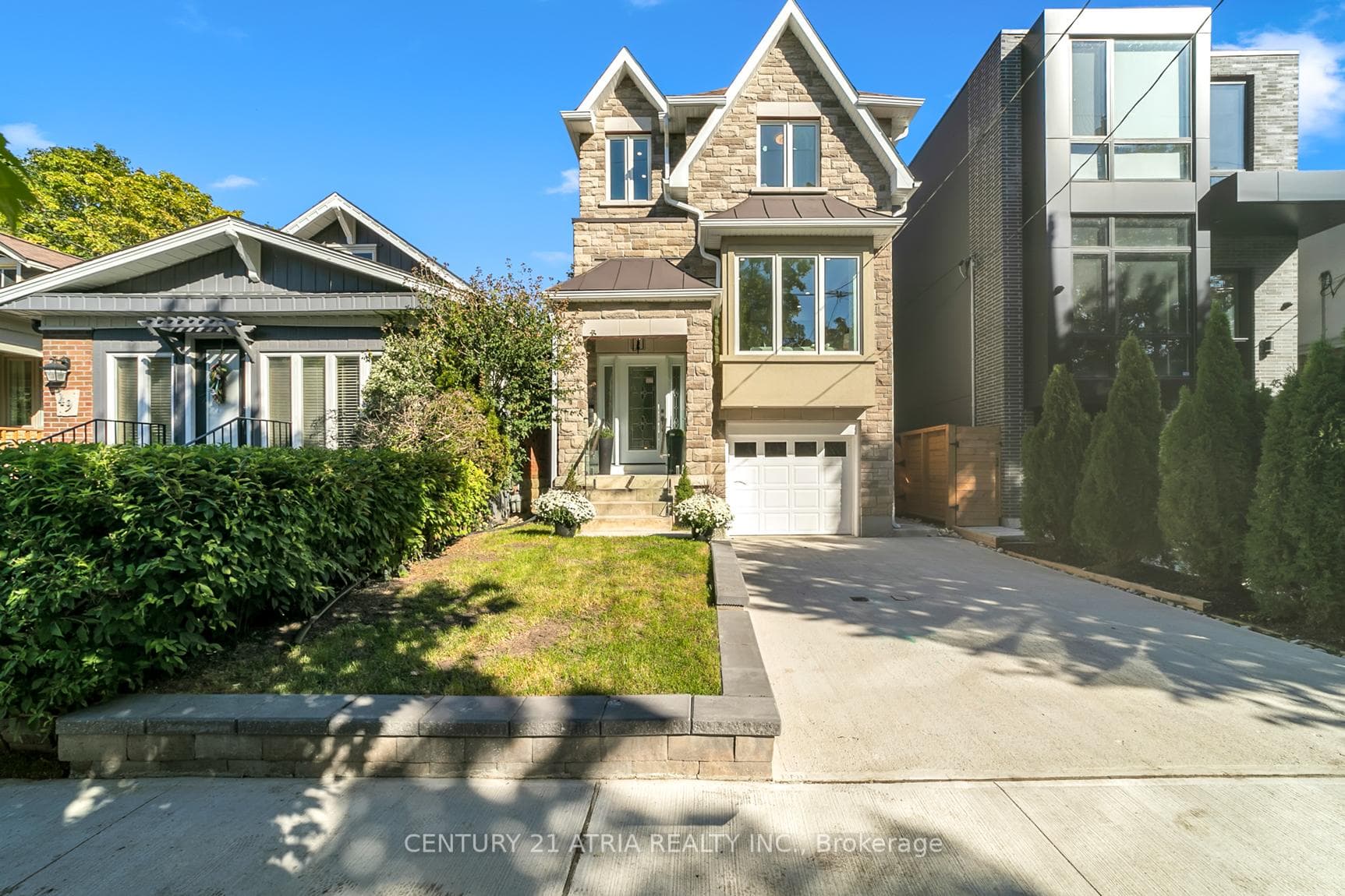 47 Eighth Street, Liberty Village / Parkdale / South Parkdale, ON M8V 3C2 - Photo 1