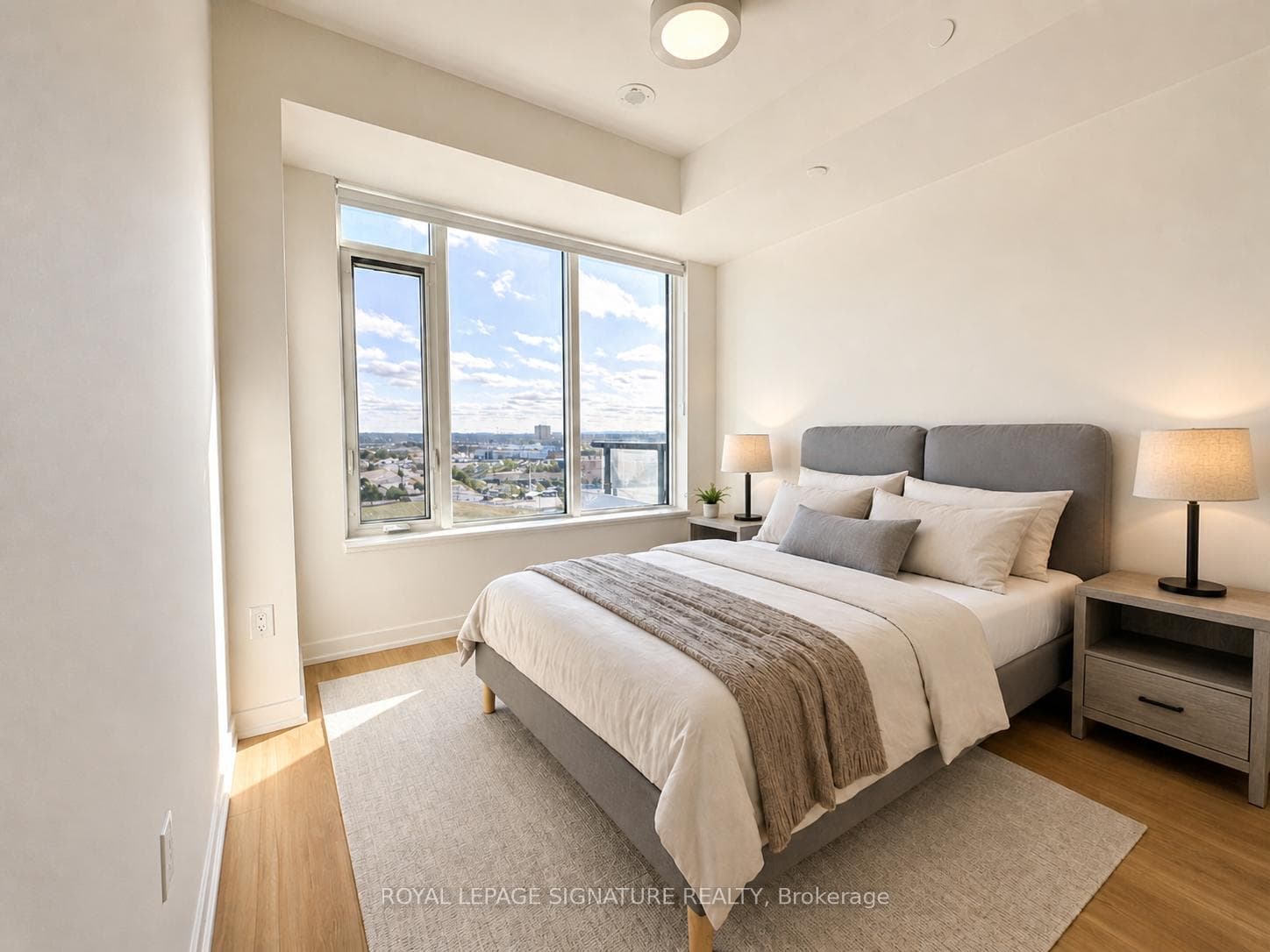 2485 Eglinton Avenue Unit 1117, Mississauga, ON L5M 2T1 - Photo 1