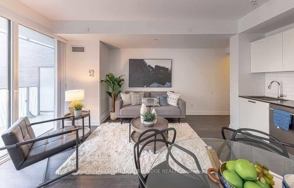 42 Charles Street Unit #607, Toronto C08
