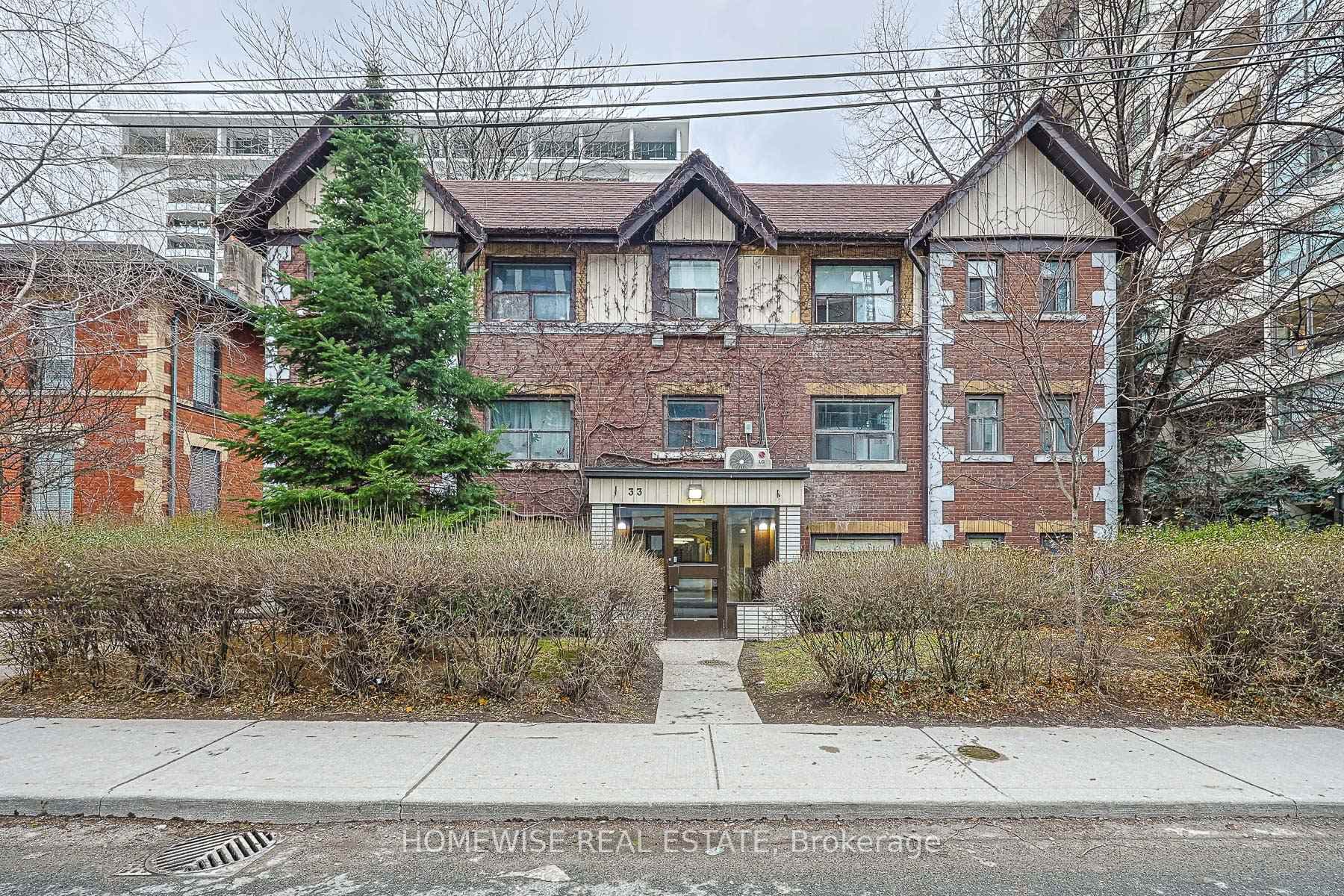 33 Maitland Street Unit 302, Regent Park / Cabbagetown / St. James Town, ON M4Y 1C8 - Photo 1