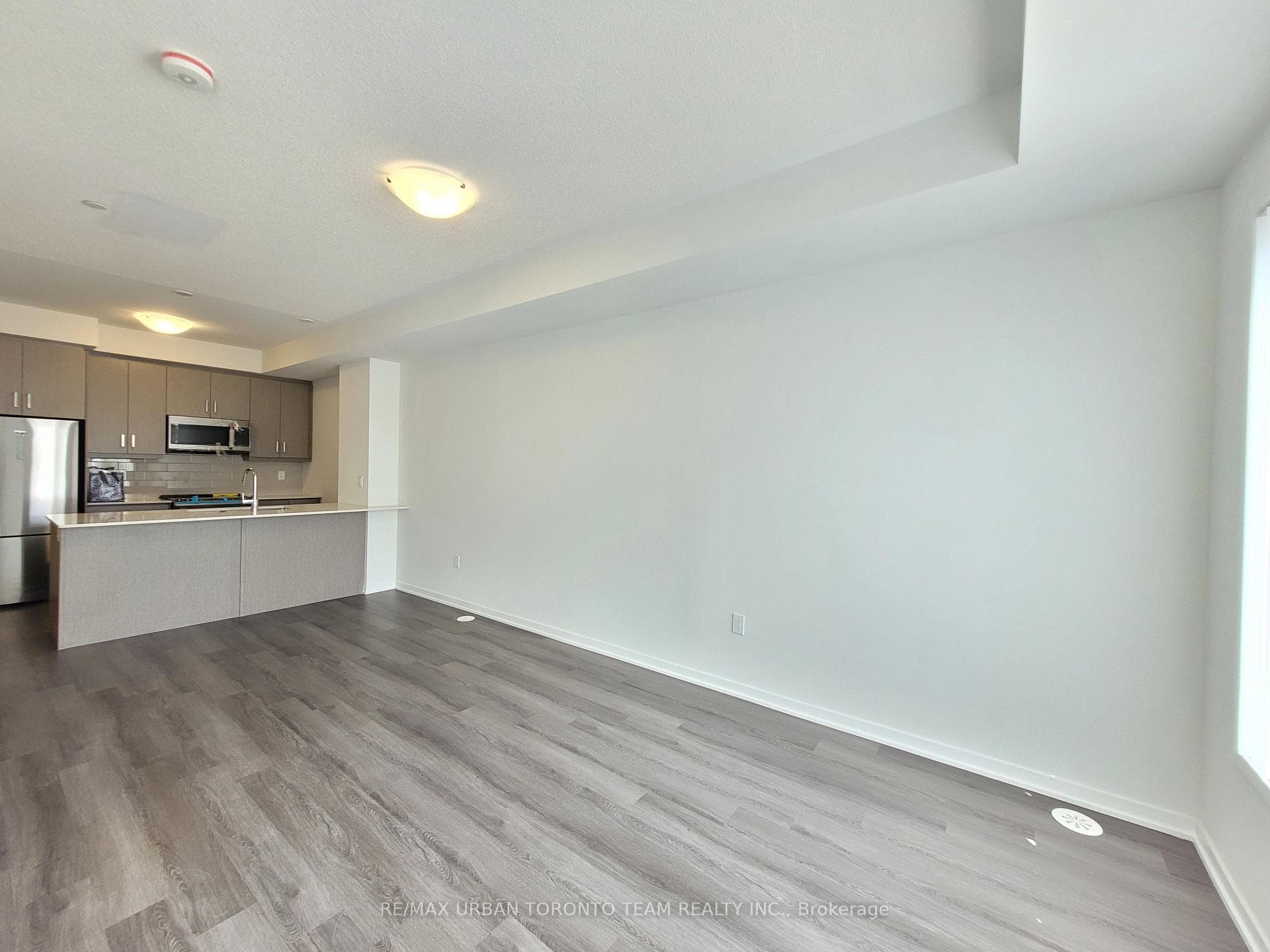 150 Honeycrisp Cres Crescent Unit 272, Vaughan