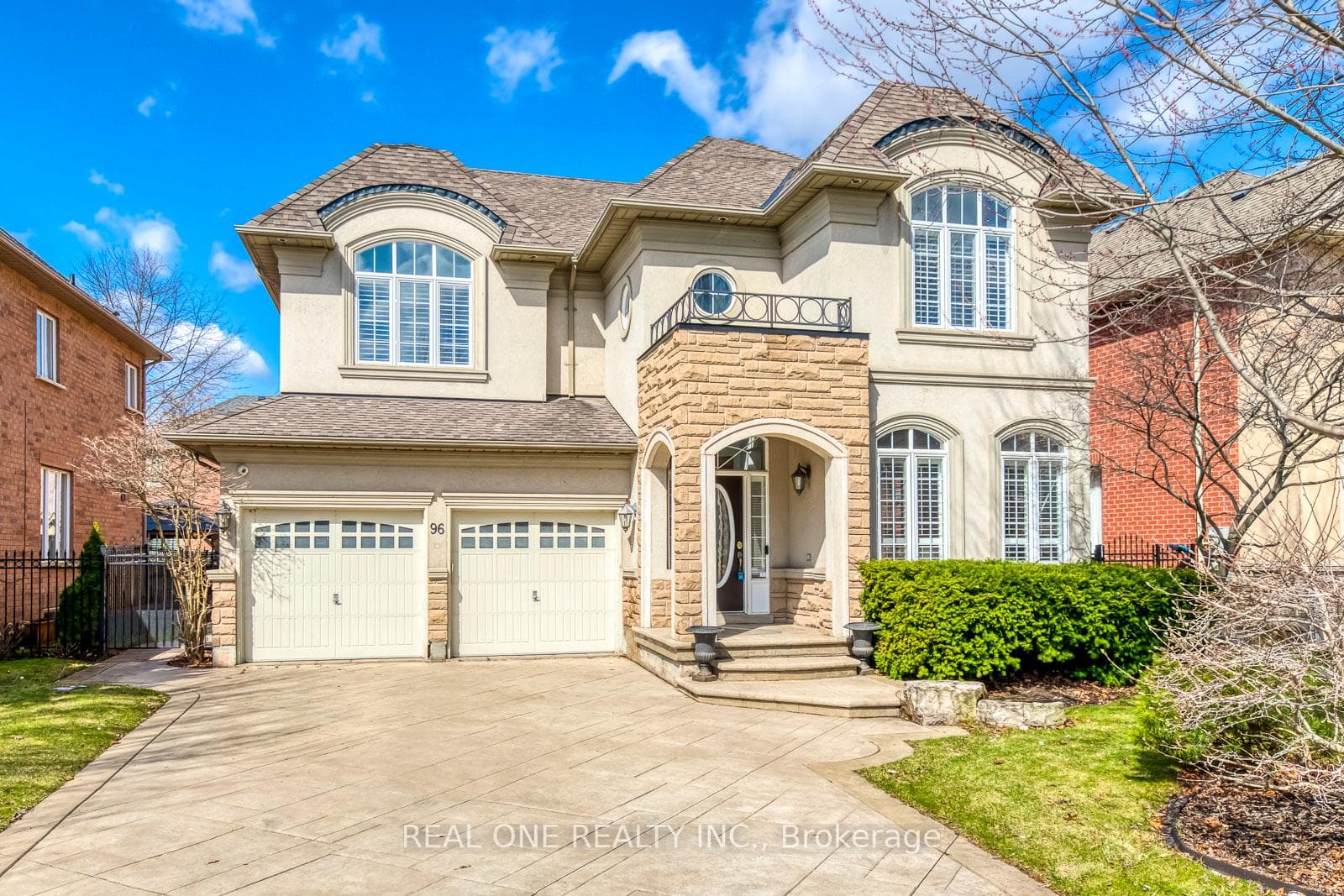 96 Spring Azure Crescent, Oakville, ON L6L 6V8 - Photo 1