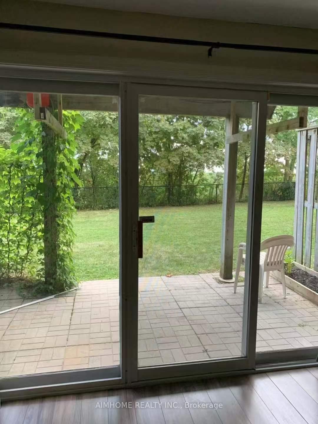800 Dundas Street Unit 30, Mississauga, ON L5C 4S9 - Photo 1