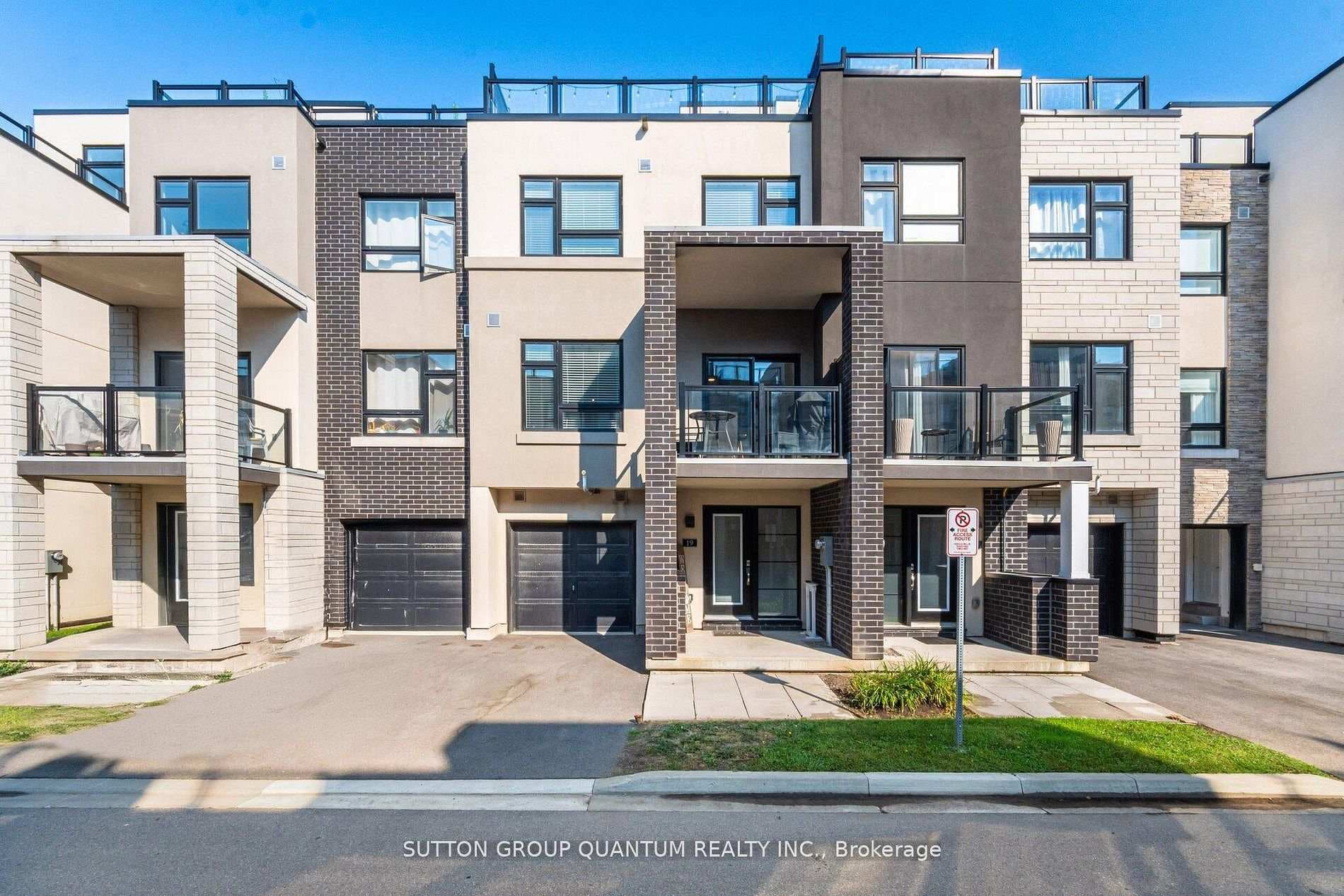 1121 Cooke Boulevard Unit 19, Burlington, ON L7T 0C4 - Photo 1