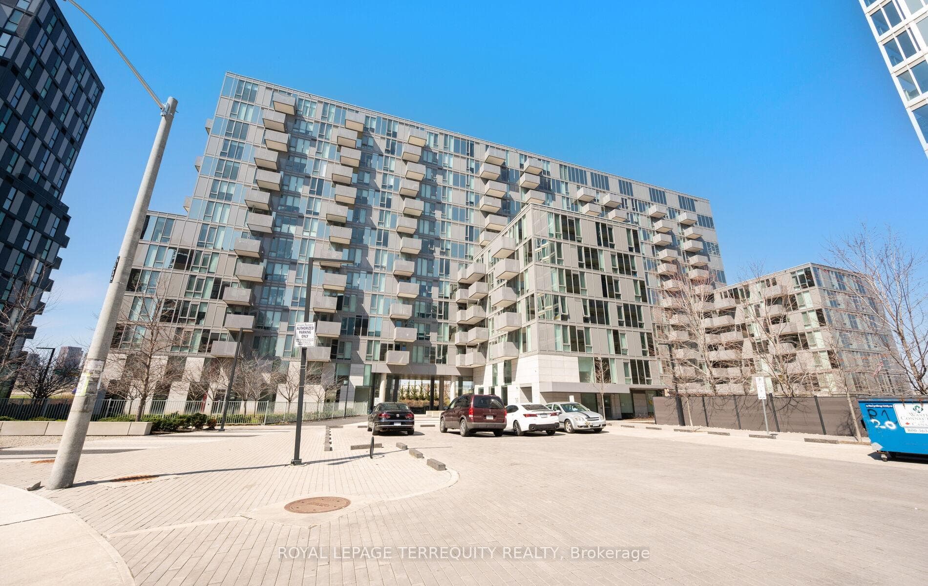 38 Monte Kwinter Court Unit 414, North York (Bathurst Manor / Clanton Park), ON M3H 0E2 - Photo 1