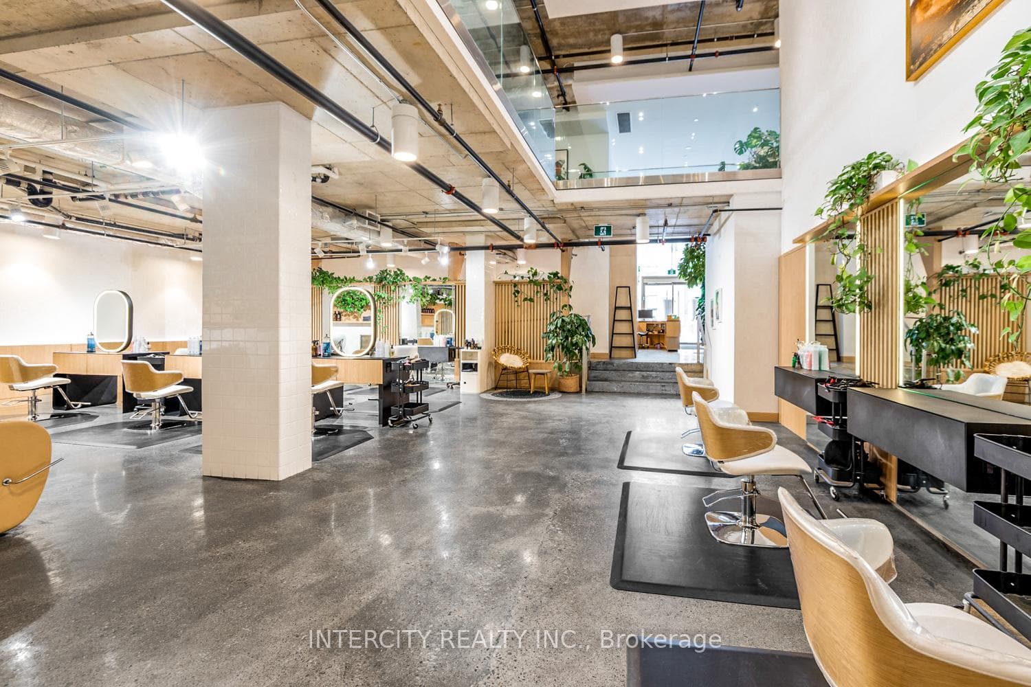 277 Davenport Road Unit 102, Annex / Yorkville / Summerhill, ON M5R 1J9 - Photo 1