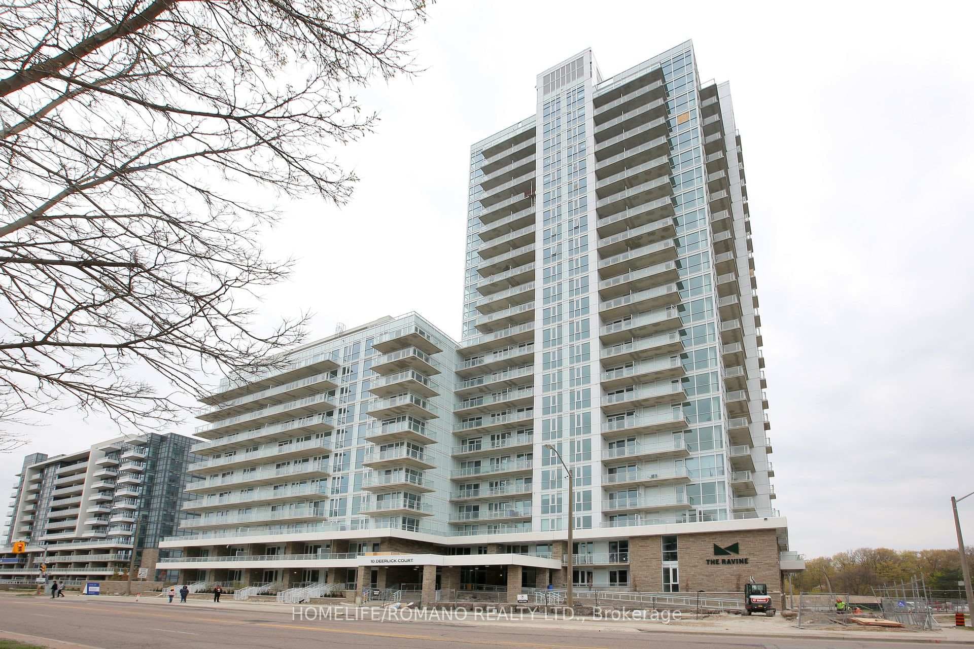 10 Deerlick Court Unit 710, Don Mills / Parkwoods / Victoria Village, ON M3A 0A7 - Photo 1