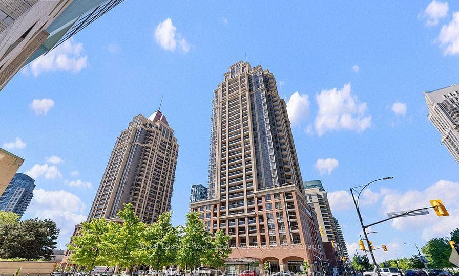 330 Princess Royal Drive Unit 319, Mississauga, ON L5B 4P7 - Photo 1