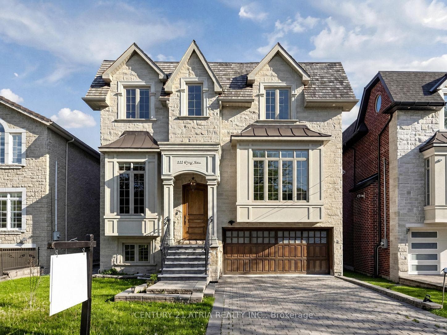 111 Byng Avenue, Willowdale / Newtonbrook, ON M2N 4K5 - Photo 1