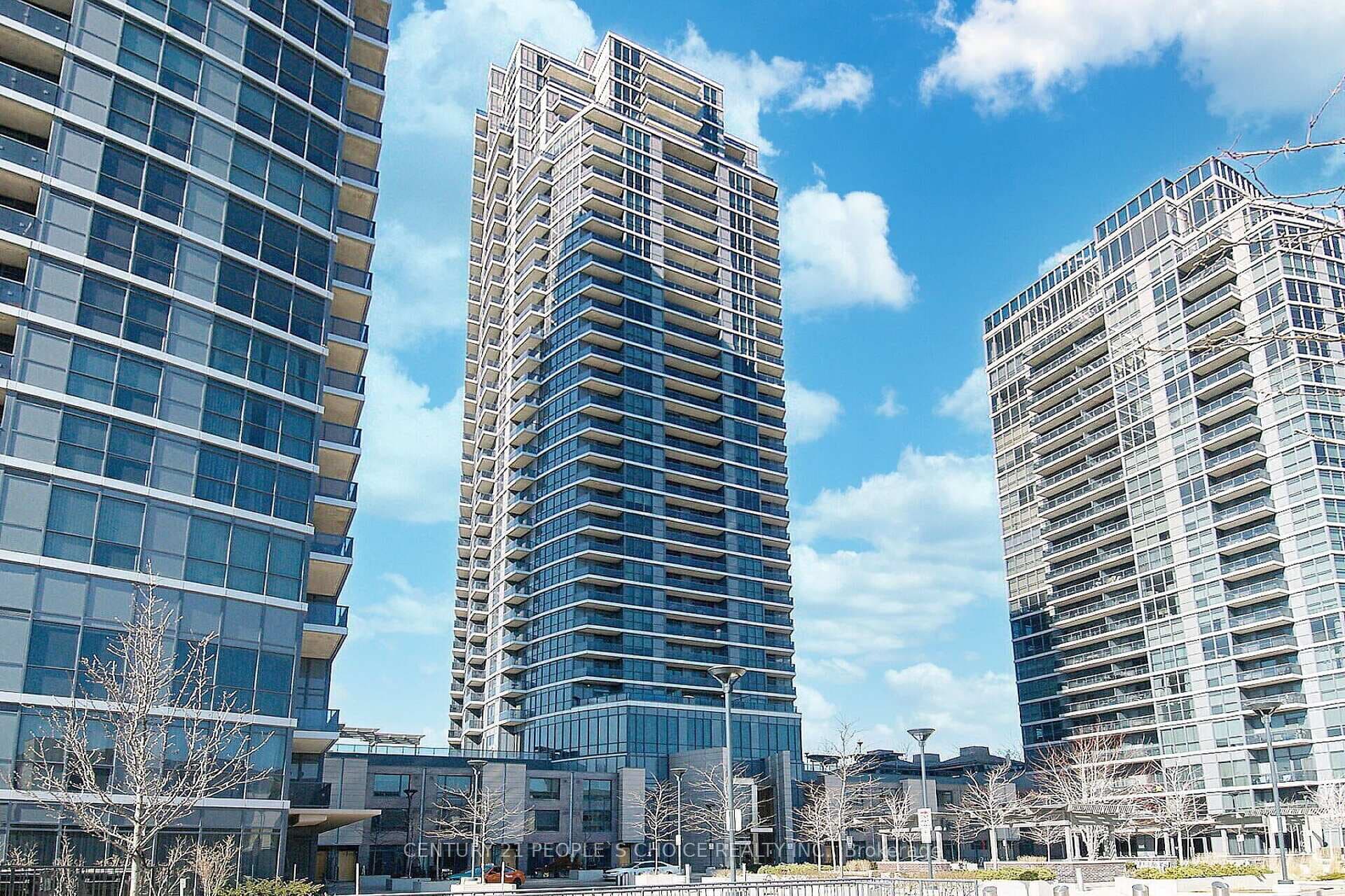 5 Valhalla Inn Road Unit 1302, Etobicoke (Islington / Rexdale), ON M9B 1S9 - Photo 1