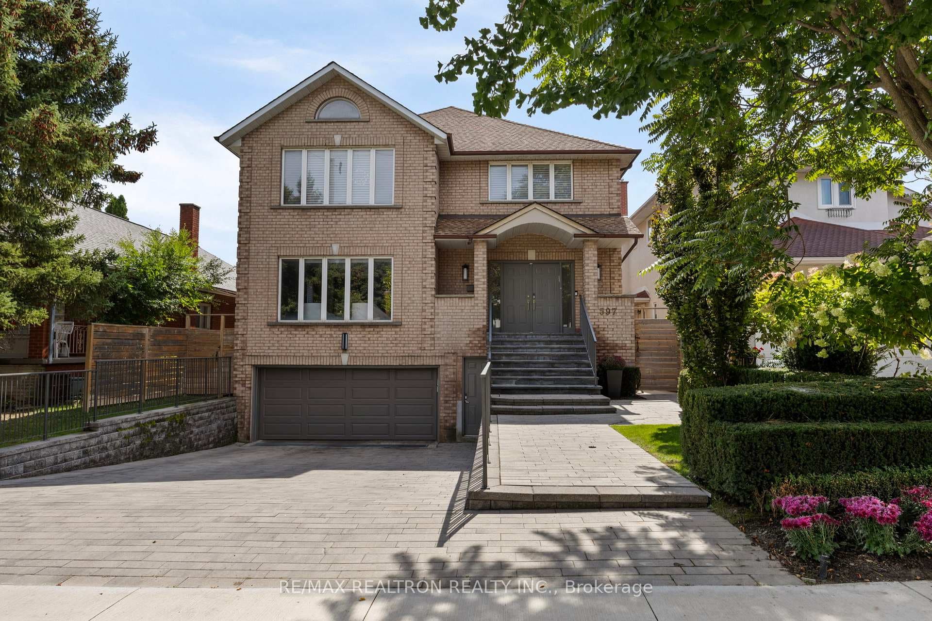 597 Coldstream Avenue, Lawrence Park / Bedford Park, ON M6B 2L1 - Photo 1