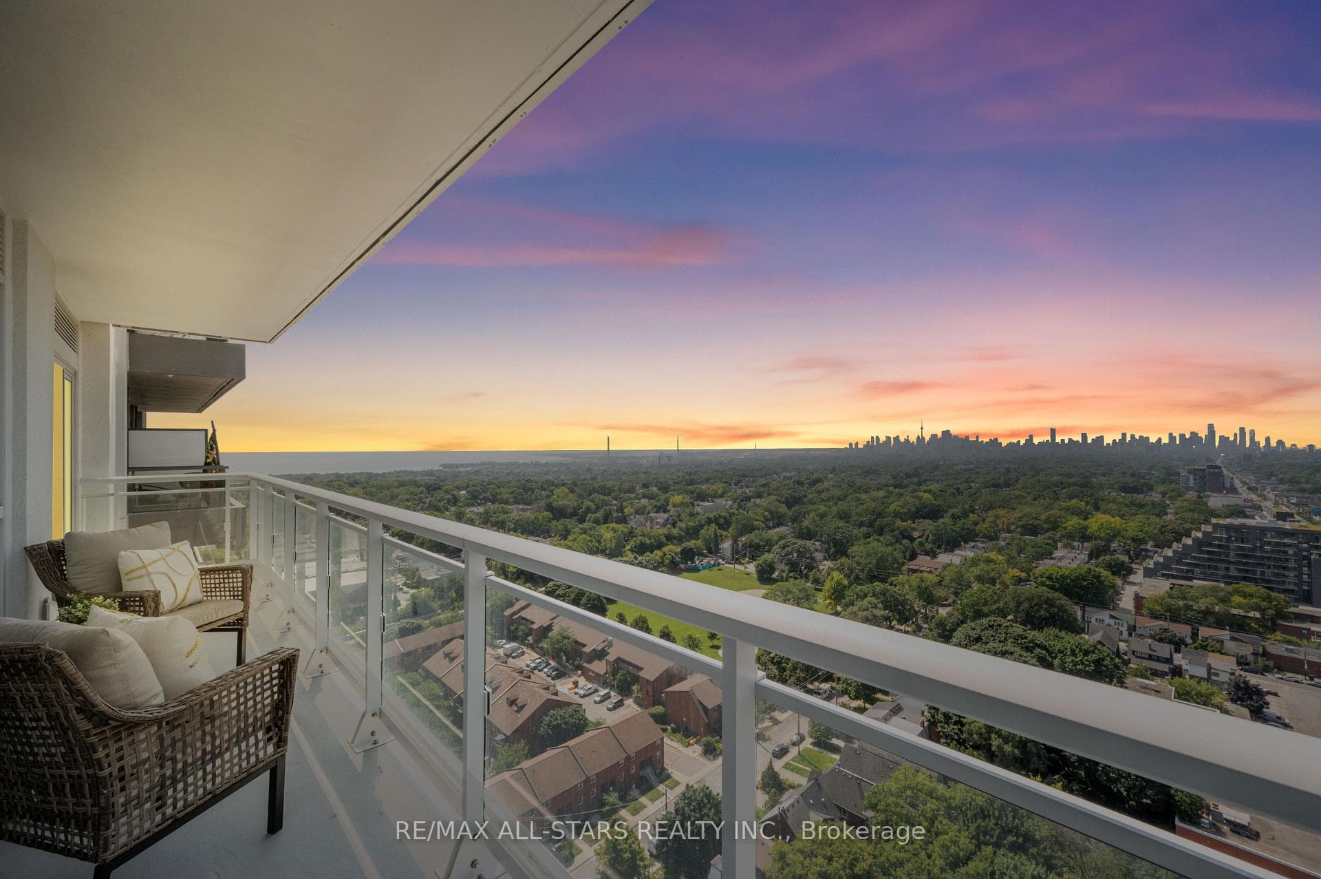 286 Main Street Unit 2301, The Beaches / Upper Beaches, ON M4C 0B3 - Photo 1
