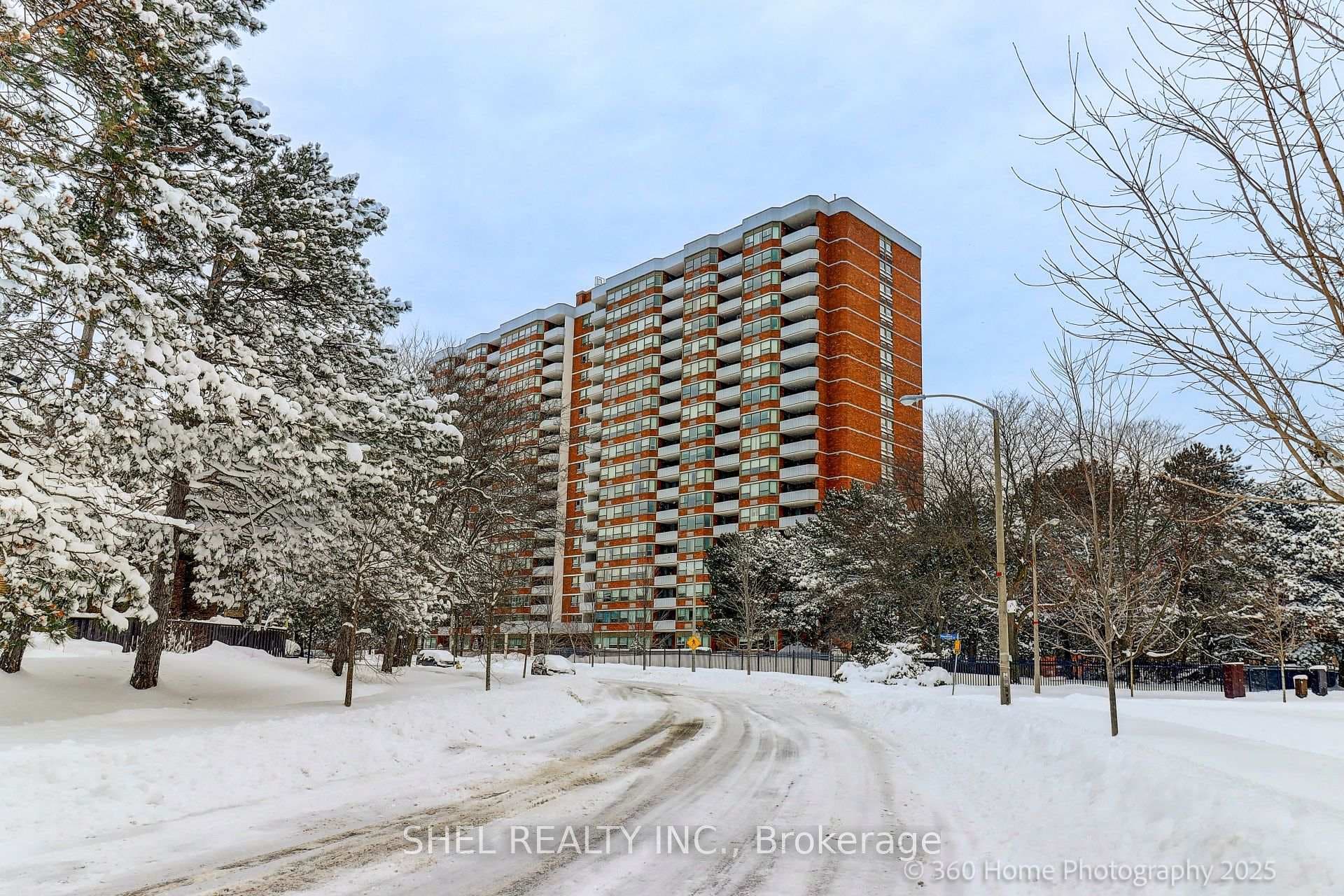 121 Ling Road Unit 1009, Rouge / Port Union / Malvern, ON M1E 4Y2 - Photo 1
