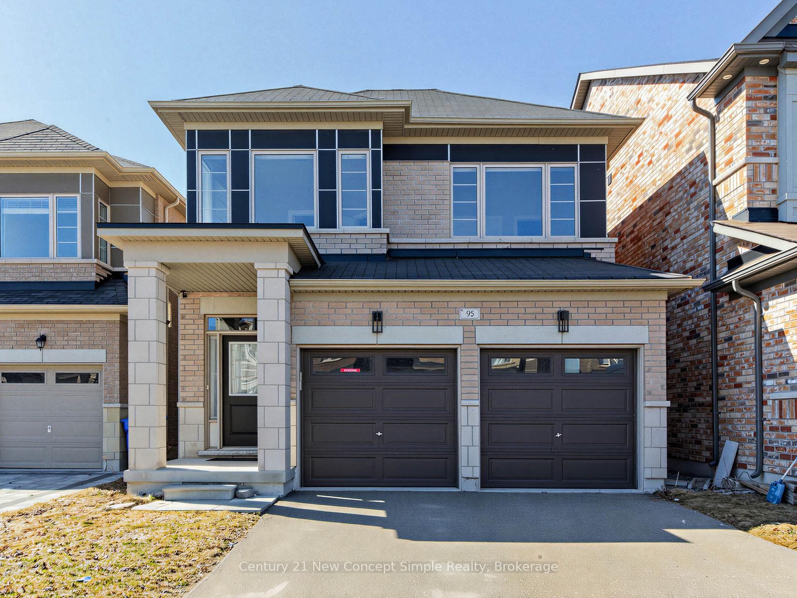 95 Chouinard Way, Aurora, ON L4G 1B7 - Photo 1