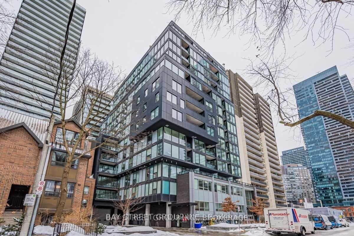 17 Dundonald Street Unit 304, Regent Park / Cabbagetown / St. James Town, ON M4Y 0E4 - Photo 1