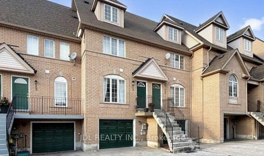 80 Strathaven Drive Unit 15, Mississauga