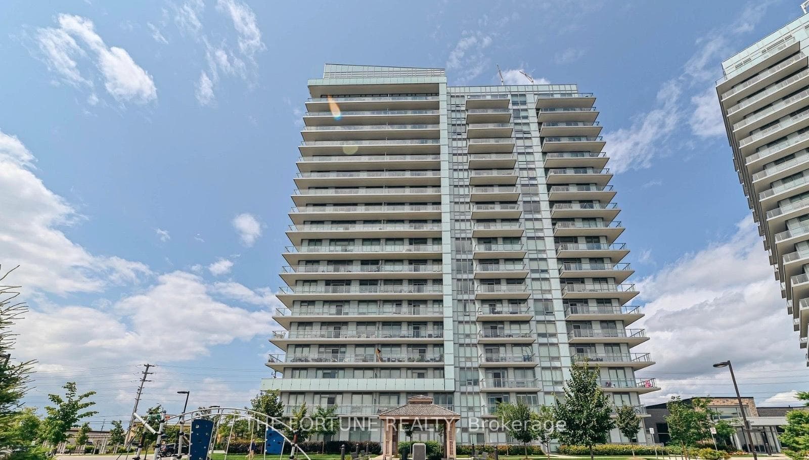 4677 Glen Erin Drive Unit 401, Mississauga, ON L5M 2E3 - Photo 1