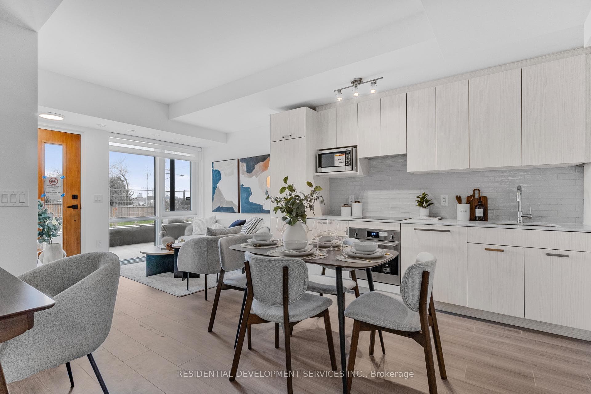 73 Curlew Drive Unit 61, Don Mills / Parkwoods / Victoria Village, ON M3A 0B1 - Photo 1