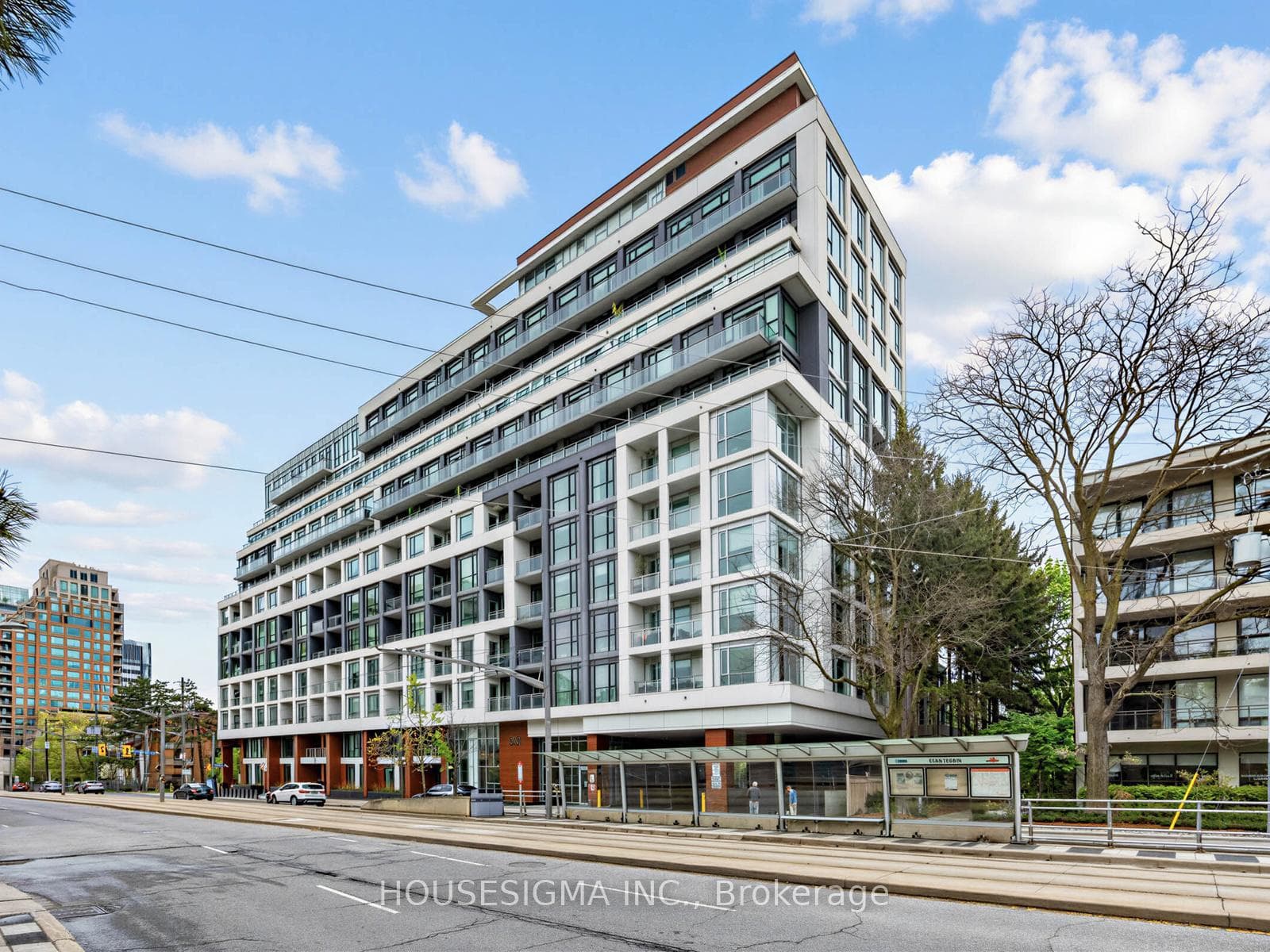 223 St.Clair Avenue Unit 306, Toronto C02
