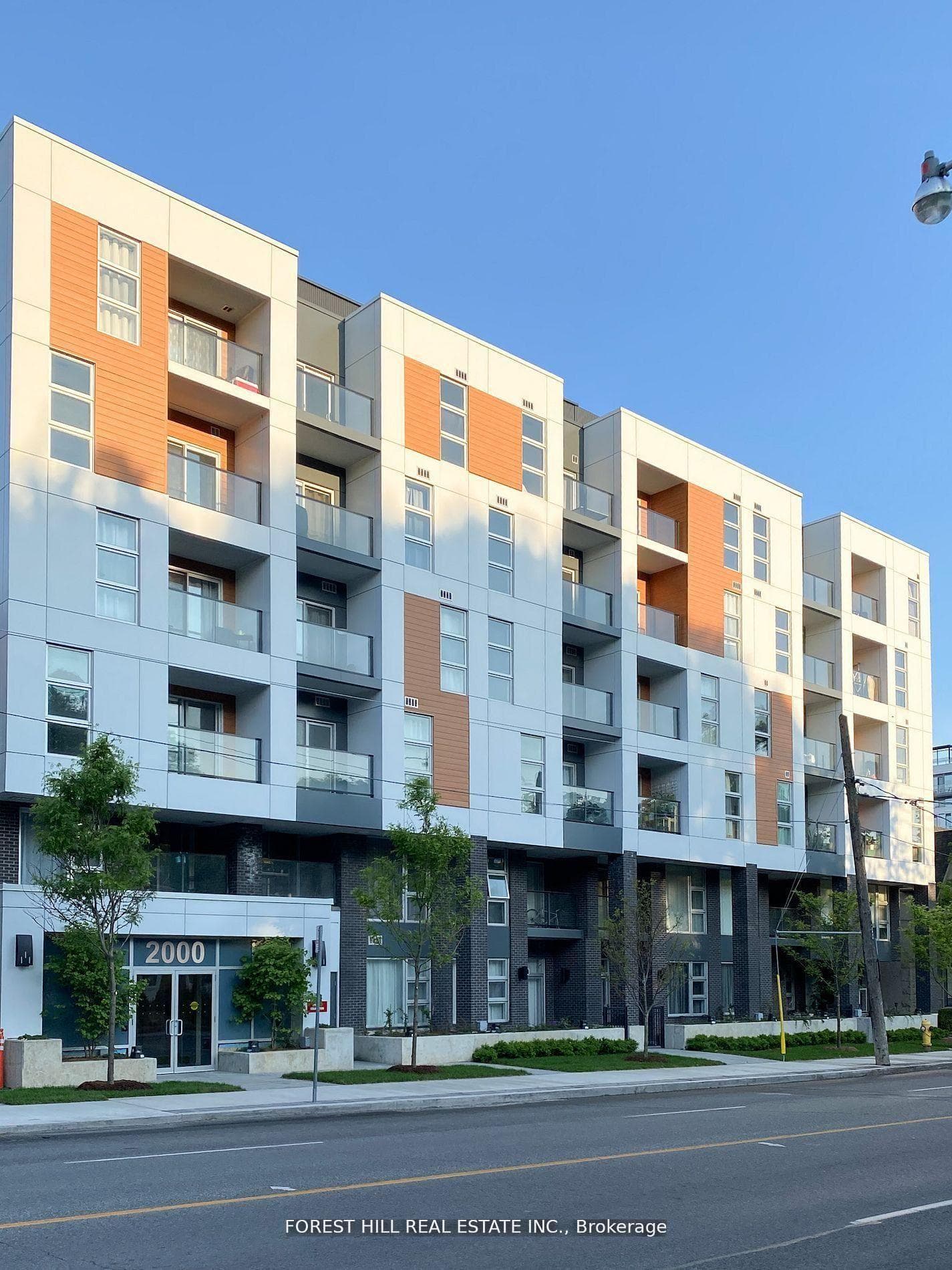 2000 Bathurst Street Unit 309, Forest Hill / Deer Park, ON M5P 0A7 - Photo 1