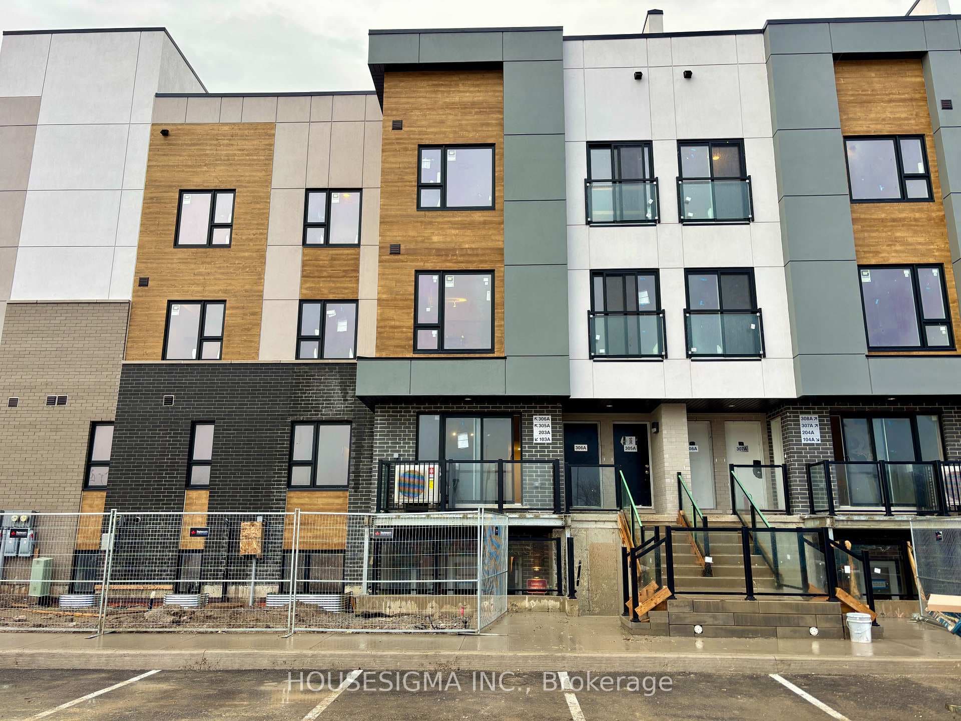 16 Melbourne Avenue Unit 103A, St. Catharines, ON L2P 0G5 - Photo 1