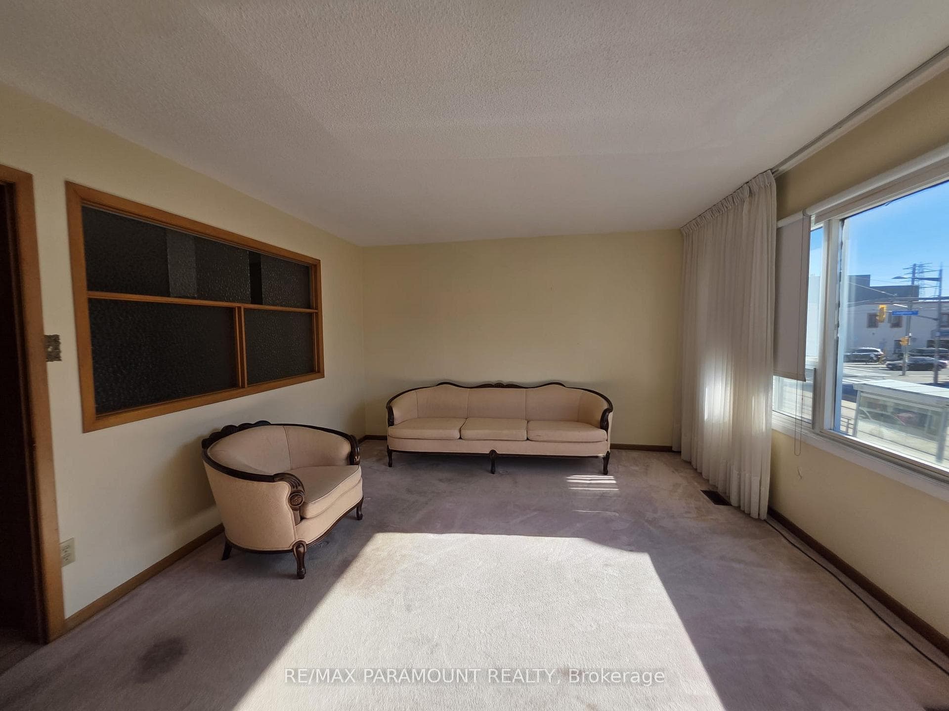 1674 St Clair Avenue, Keelesdale / Eglinton West, ON M6N 1H8 - Photo 1