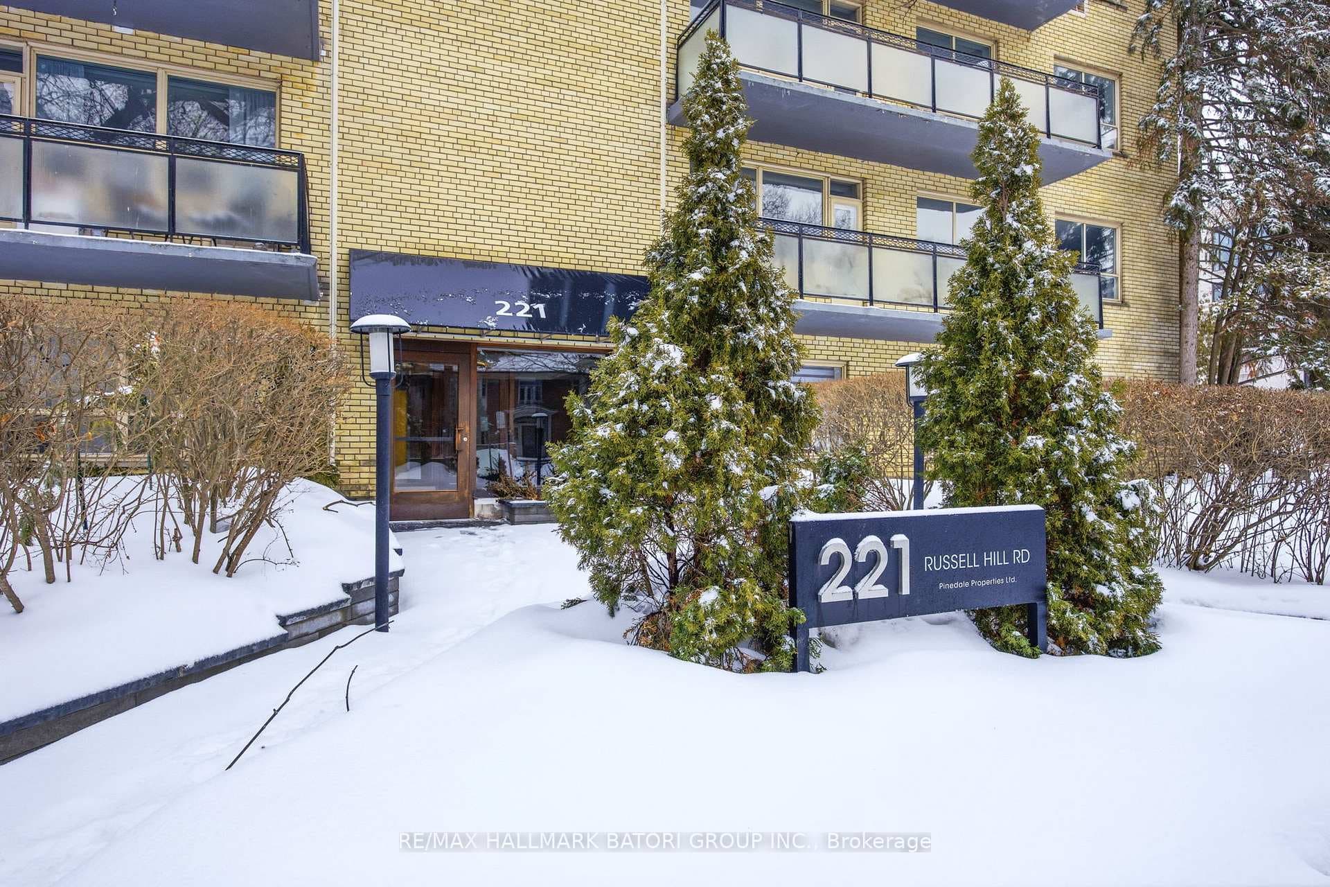 221 Russell Hill Road Unit 303, Annex / Yorkville / Summerhill, ON M4V 2S9 - Photo 1