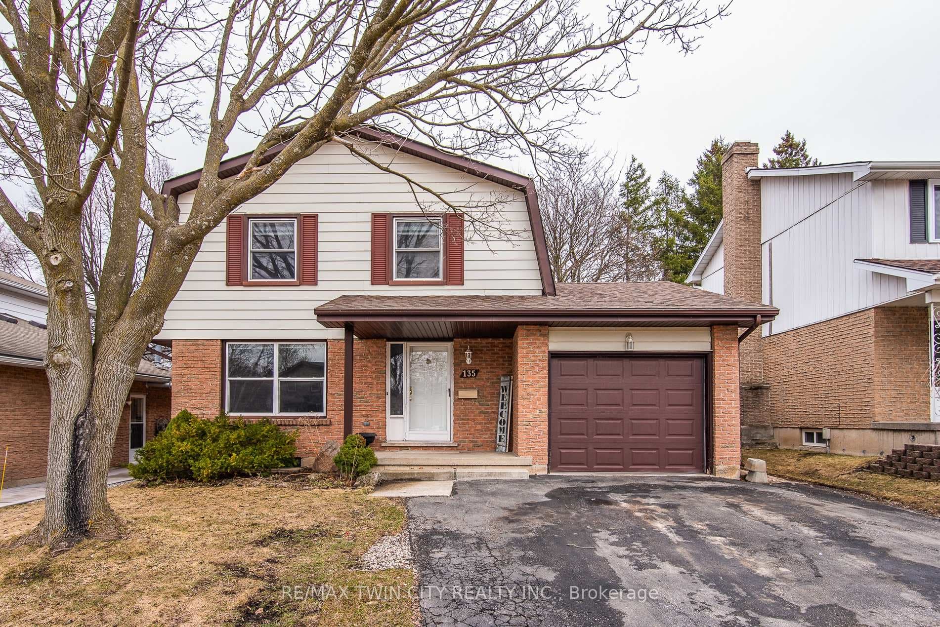 135 Vintage Crescent, Kitchener, ON N2P 1L1 - Photo 1