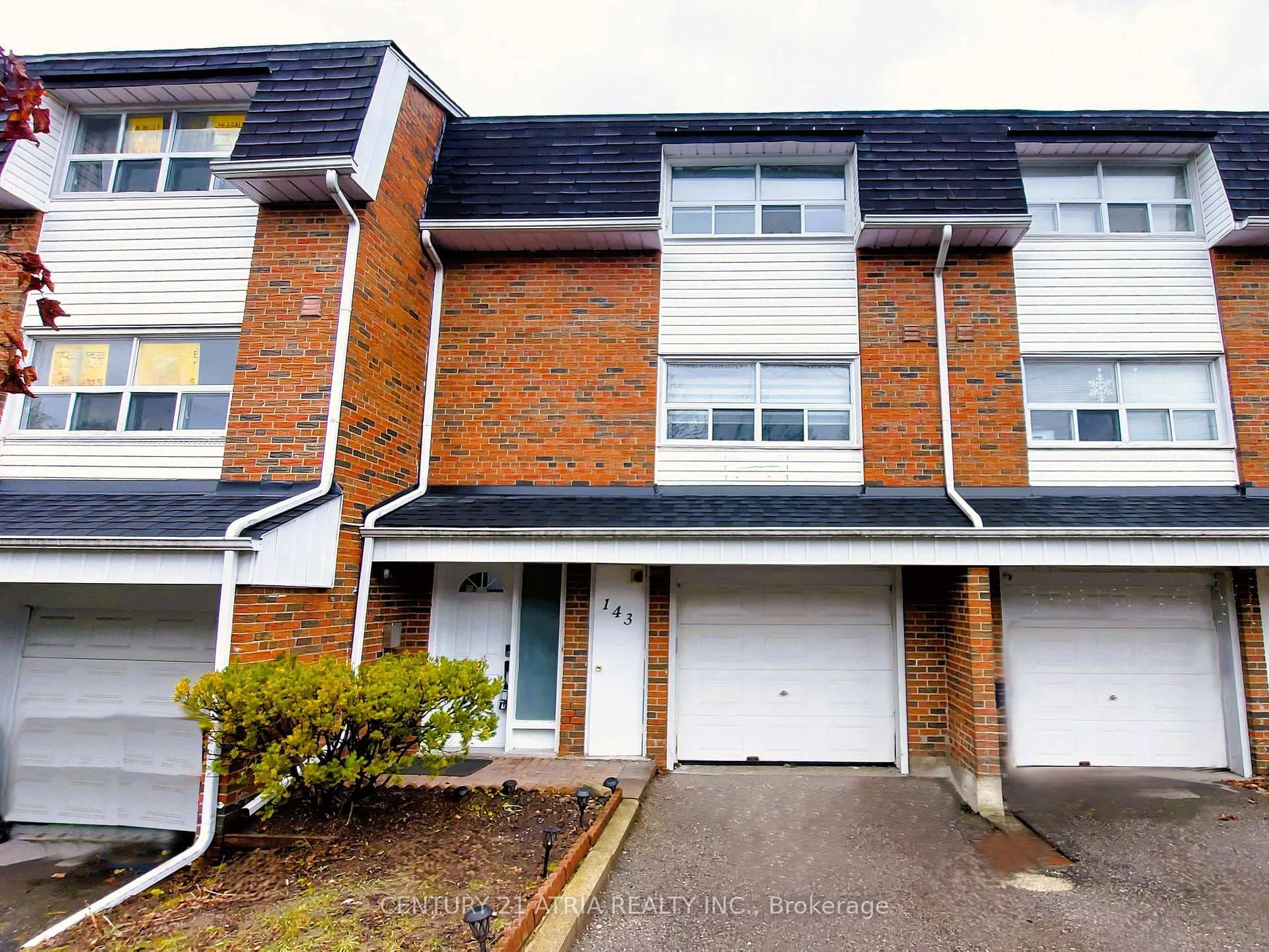 143 Purpledusk Trail, Scarborough (West Hill / Highland Creek), ON M1E 4C9 - Photo 1
