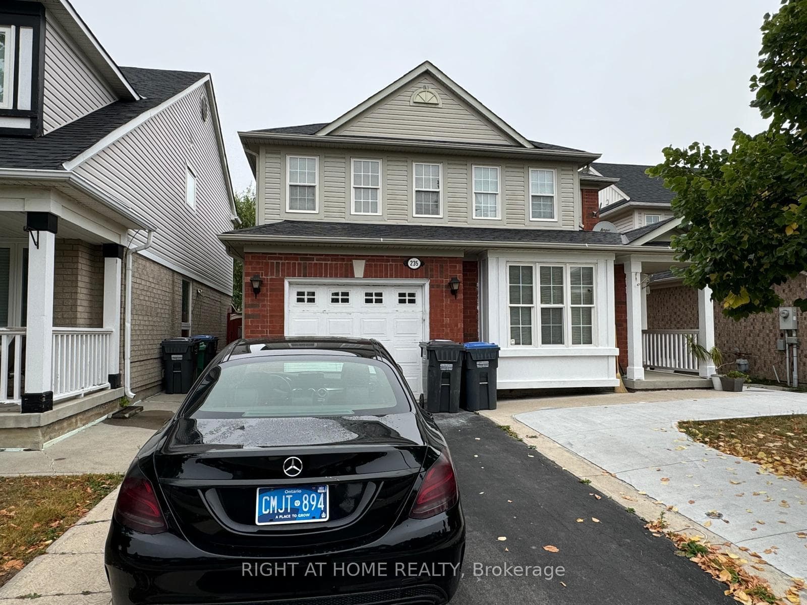 235 Brisdale Drive Unit Upper, Brampton, ON L7A 2T3 - Photo 1