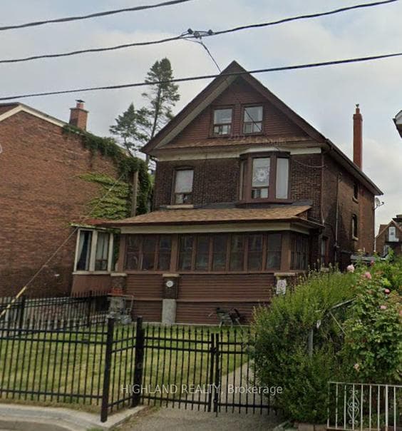 915 Lansdowne Ave, 2nd Floor Avenue, Bloor West Village / Swansea, ON M6H 3Z2 - Photo 1