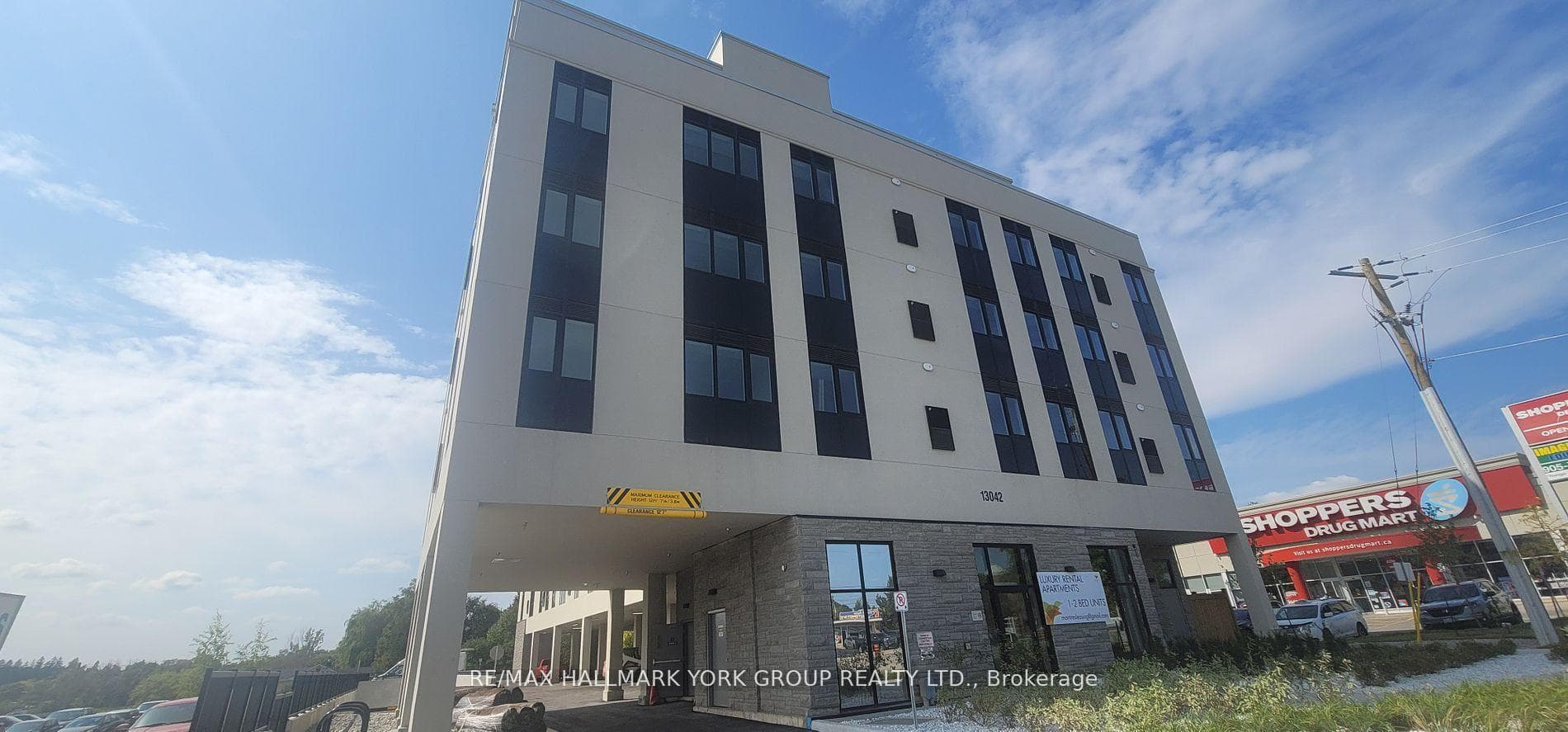 13042 Yonge Street Unit 204, Richmond Hill, ON L4E 1N6 - Photo 1