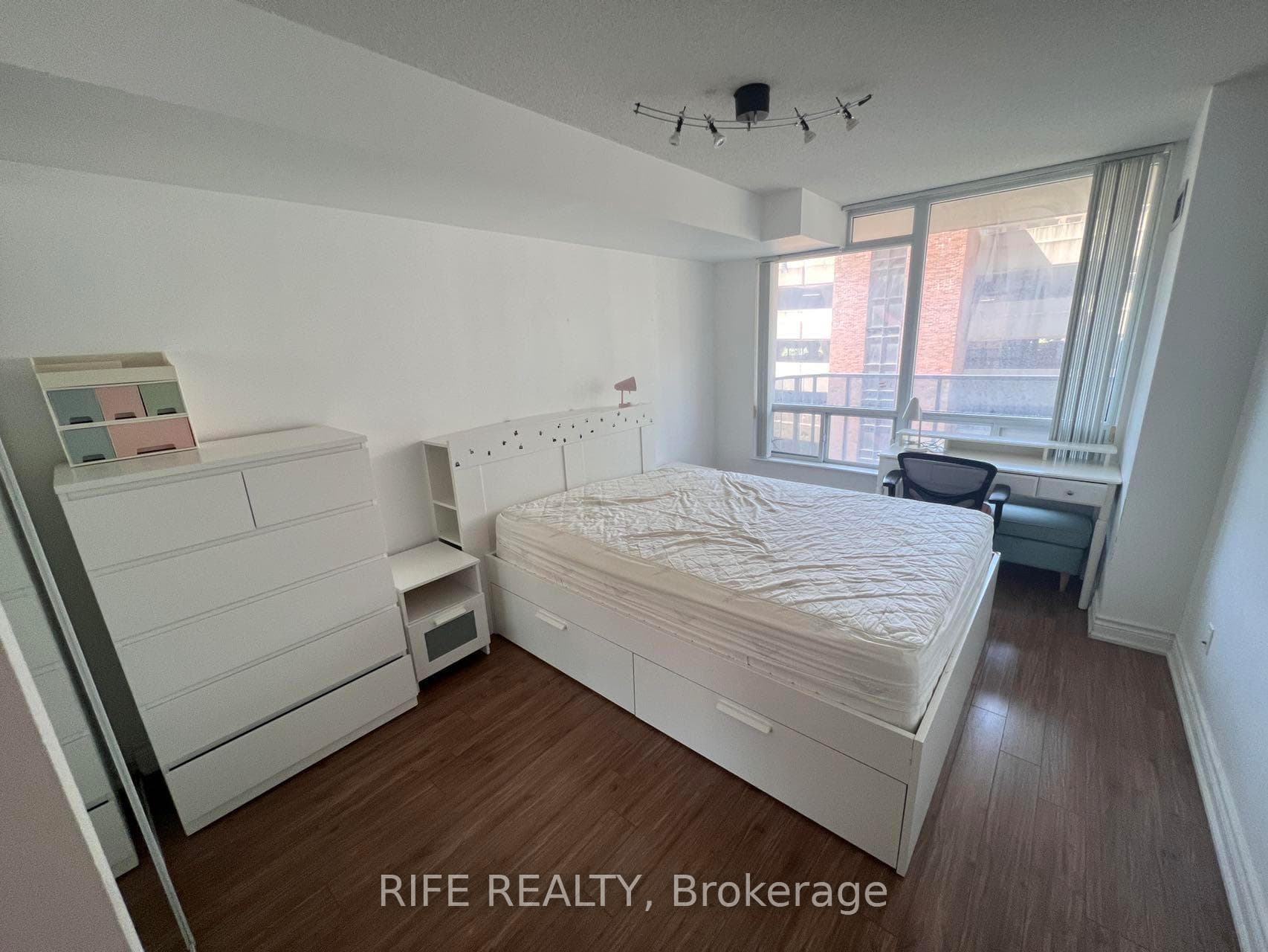 750 Bay Street Unit 707, Toronto C01